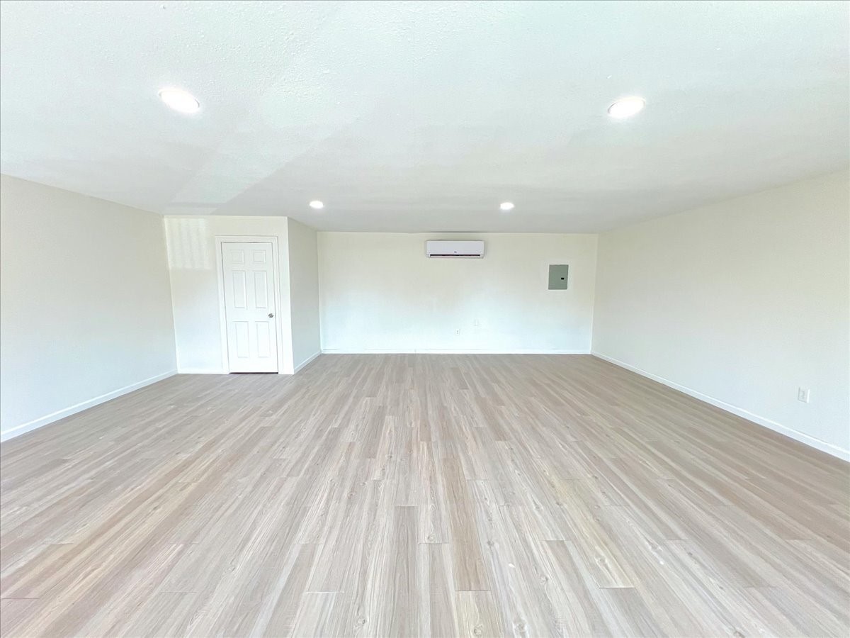 7704 Irvington Boulevard Property Photo 27