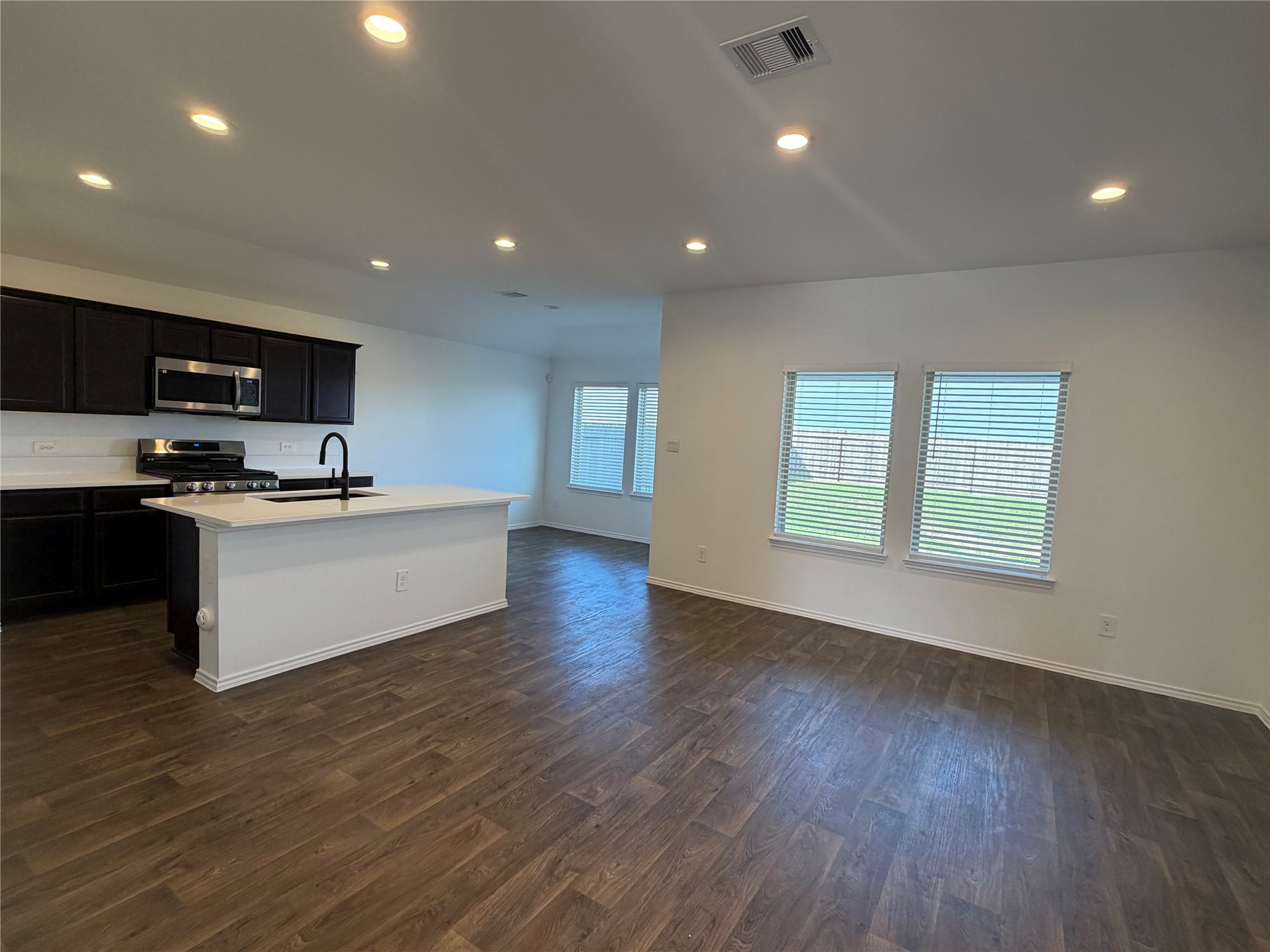 5231 Cherry Tallow Trail Property Photo 3