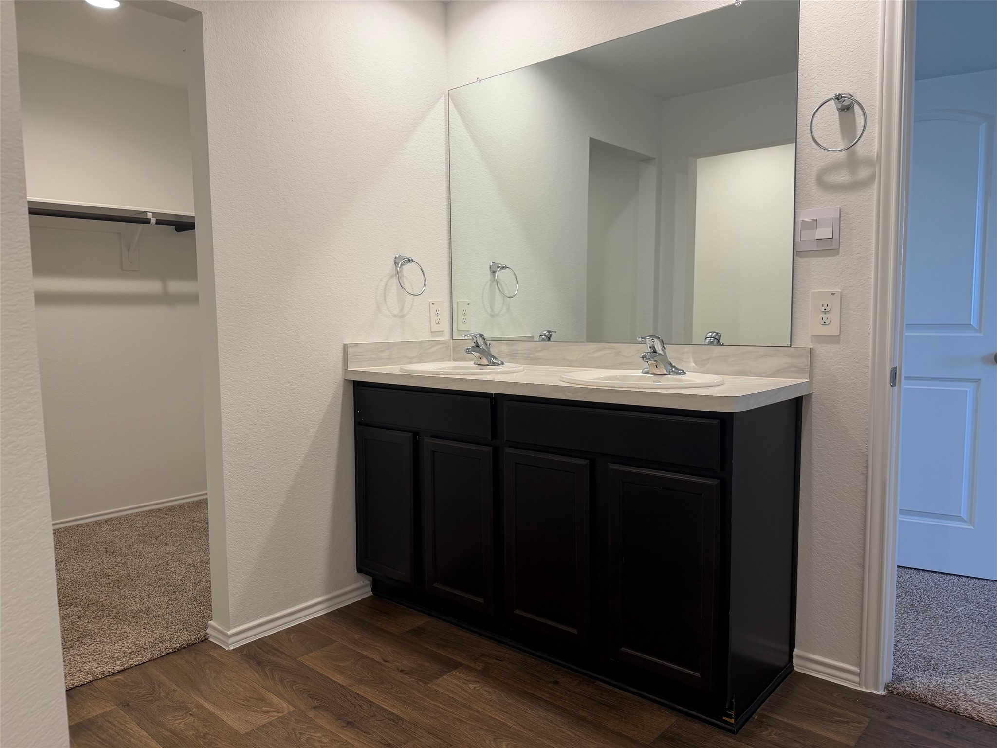 5231 Cherry Tallow Trail Property Photo 12