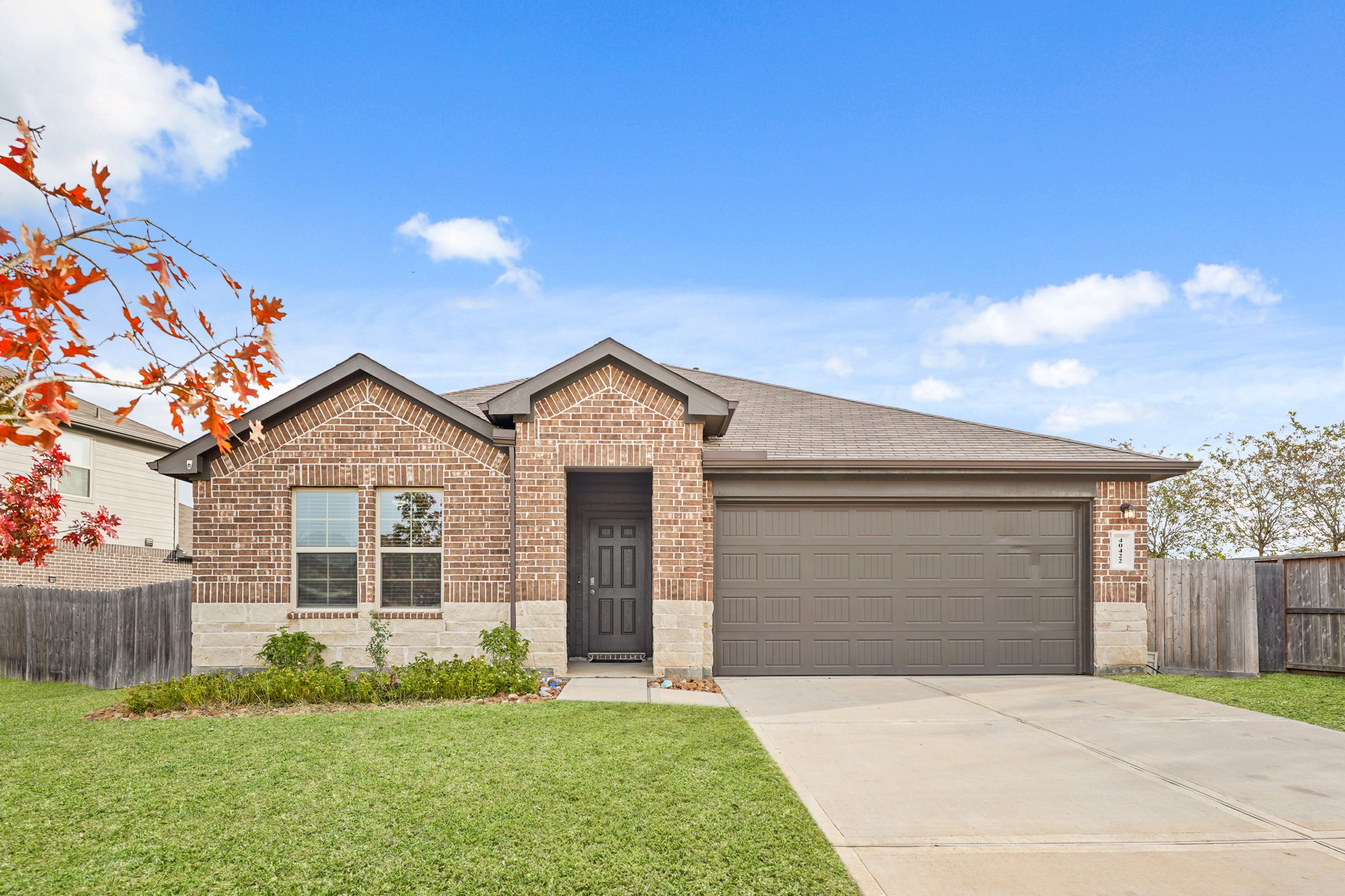 40422 Garden Heights Lane Property Photo 1