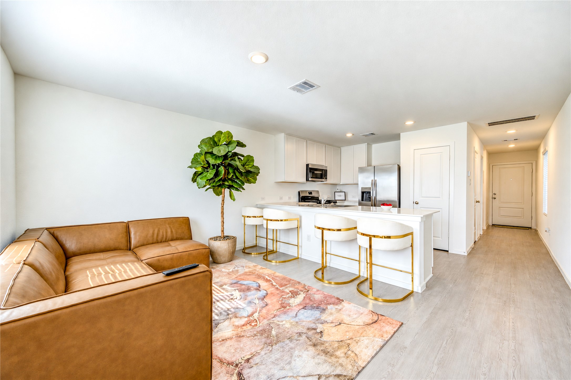 910 Pertuso Ln Property Photo 14