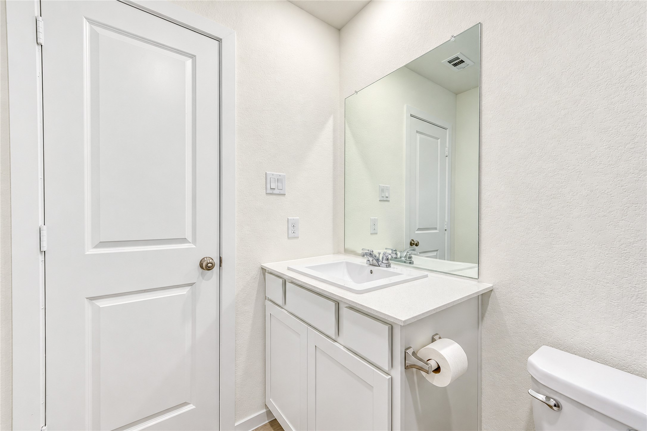 910 Pertuso Ln Property Photo 26