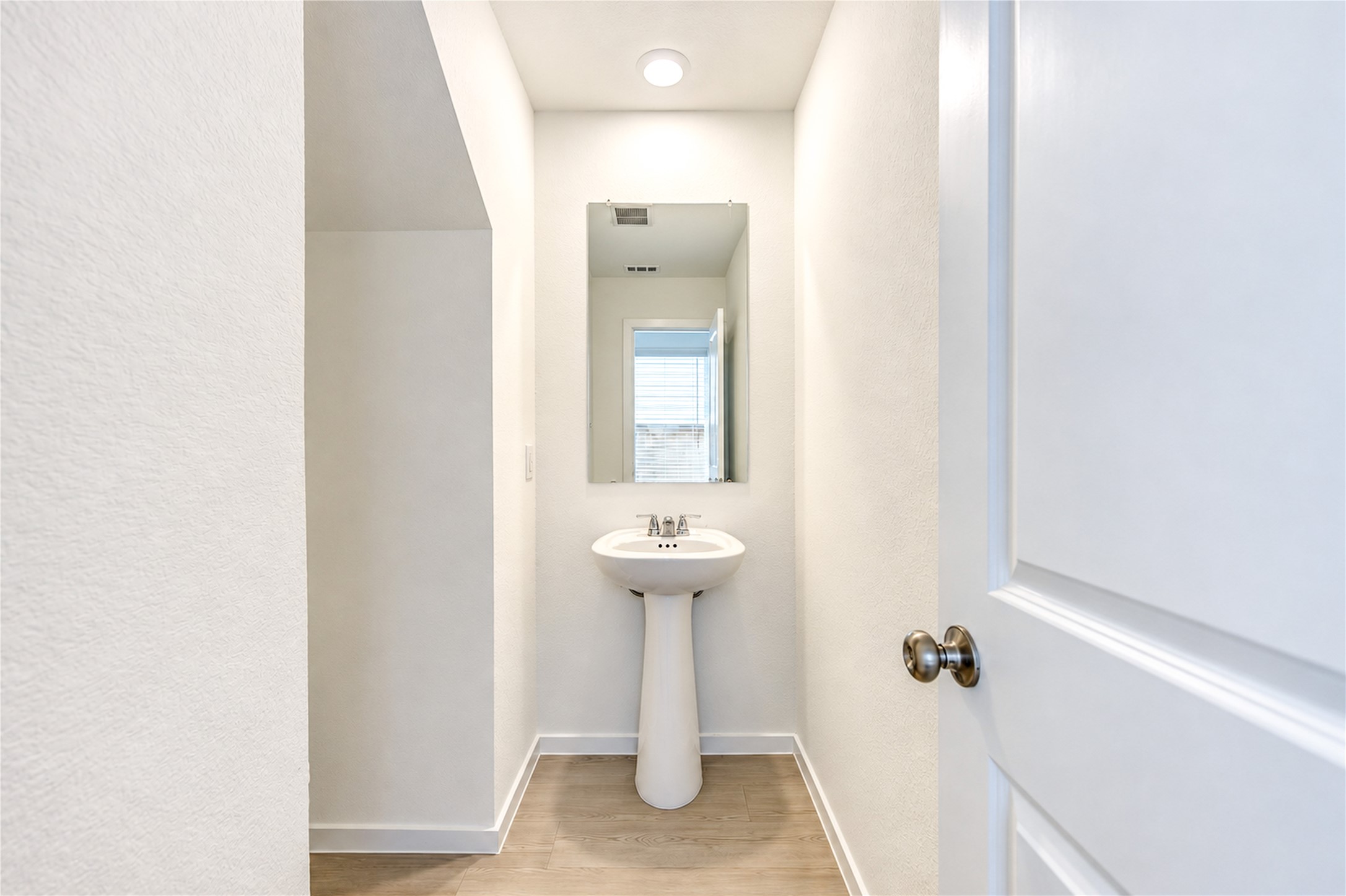 910 Pertuso Ln Property Photo 27