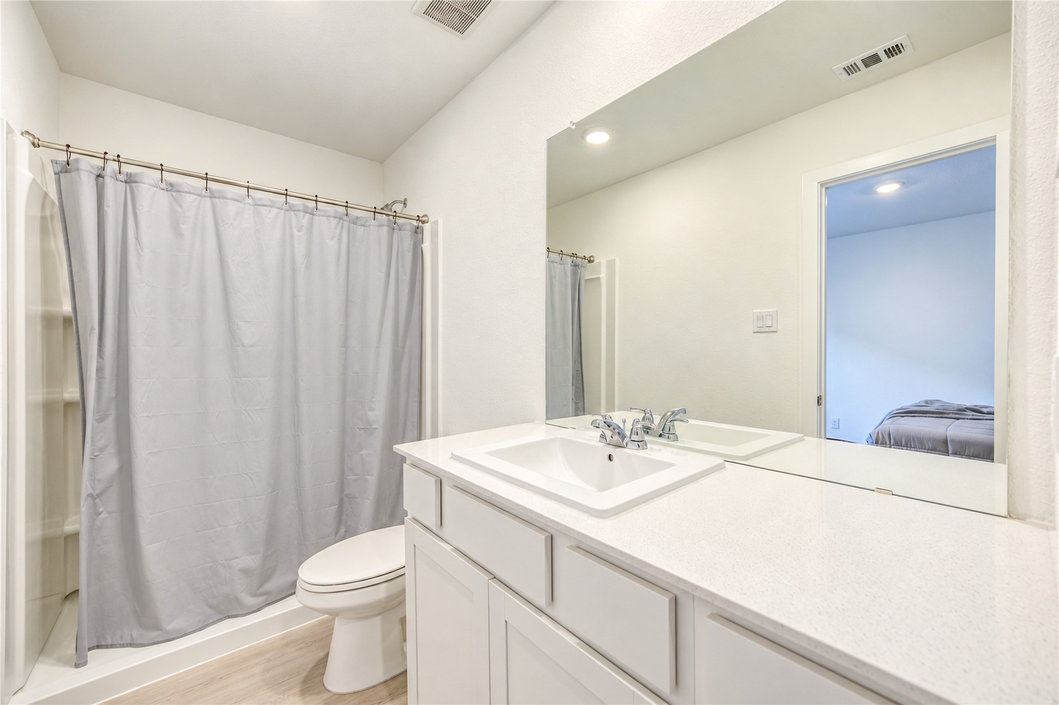910 Pertuso Ln Property Photo 28