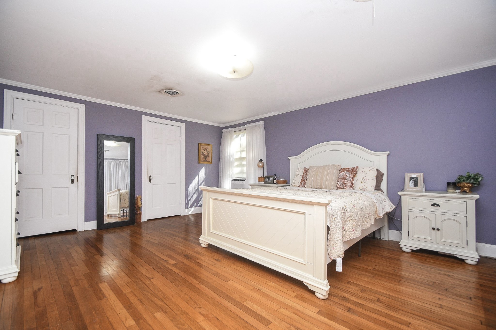 1118 E Cedar Street Property Photo 14