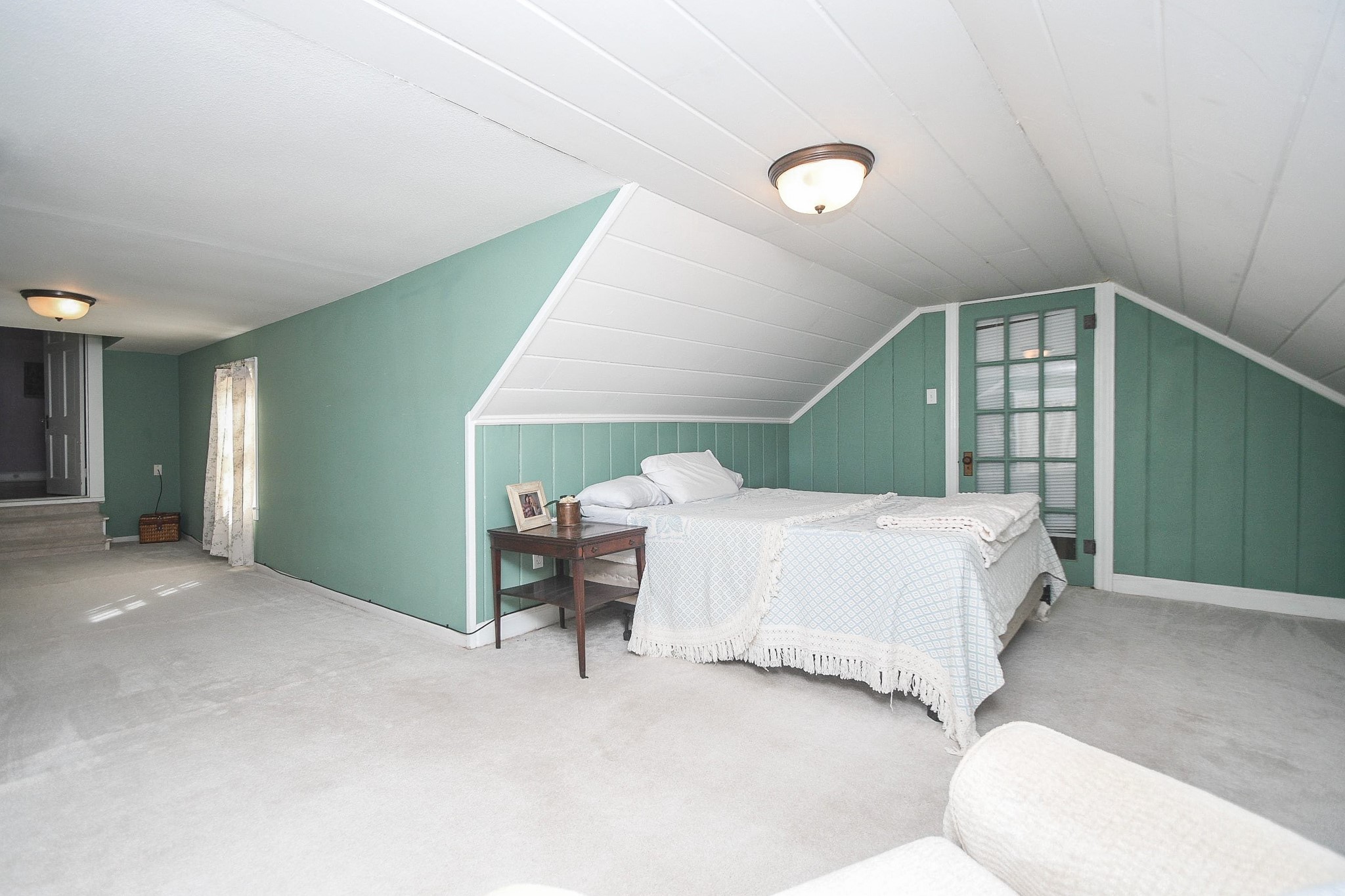 1118 E Cedar Street Property Photo 18