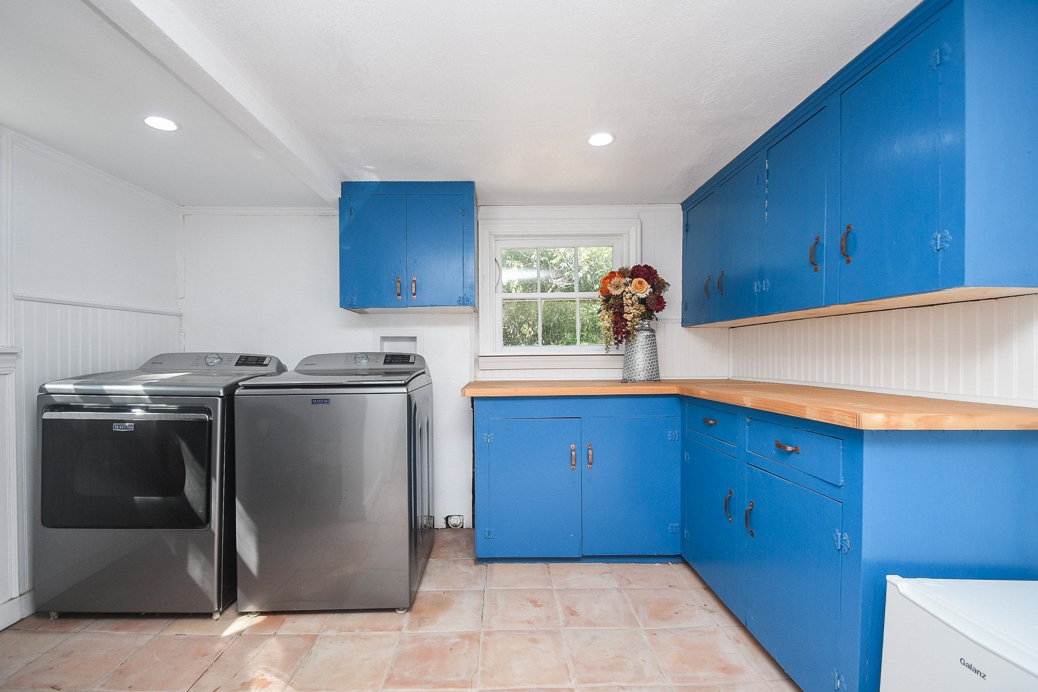 1118 E Cedar Street Property Photo 23