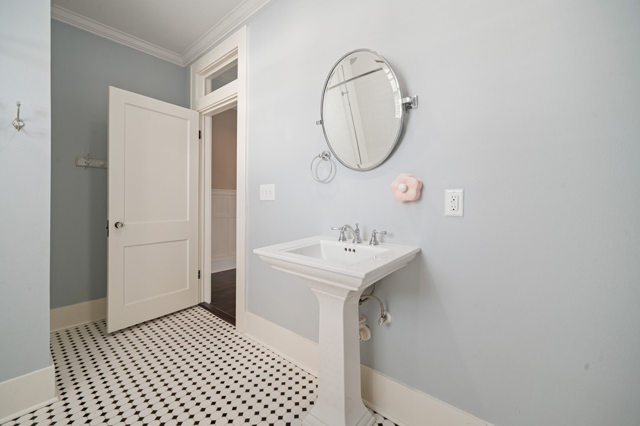 1606 Rosenberg Street Property Photo 26