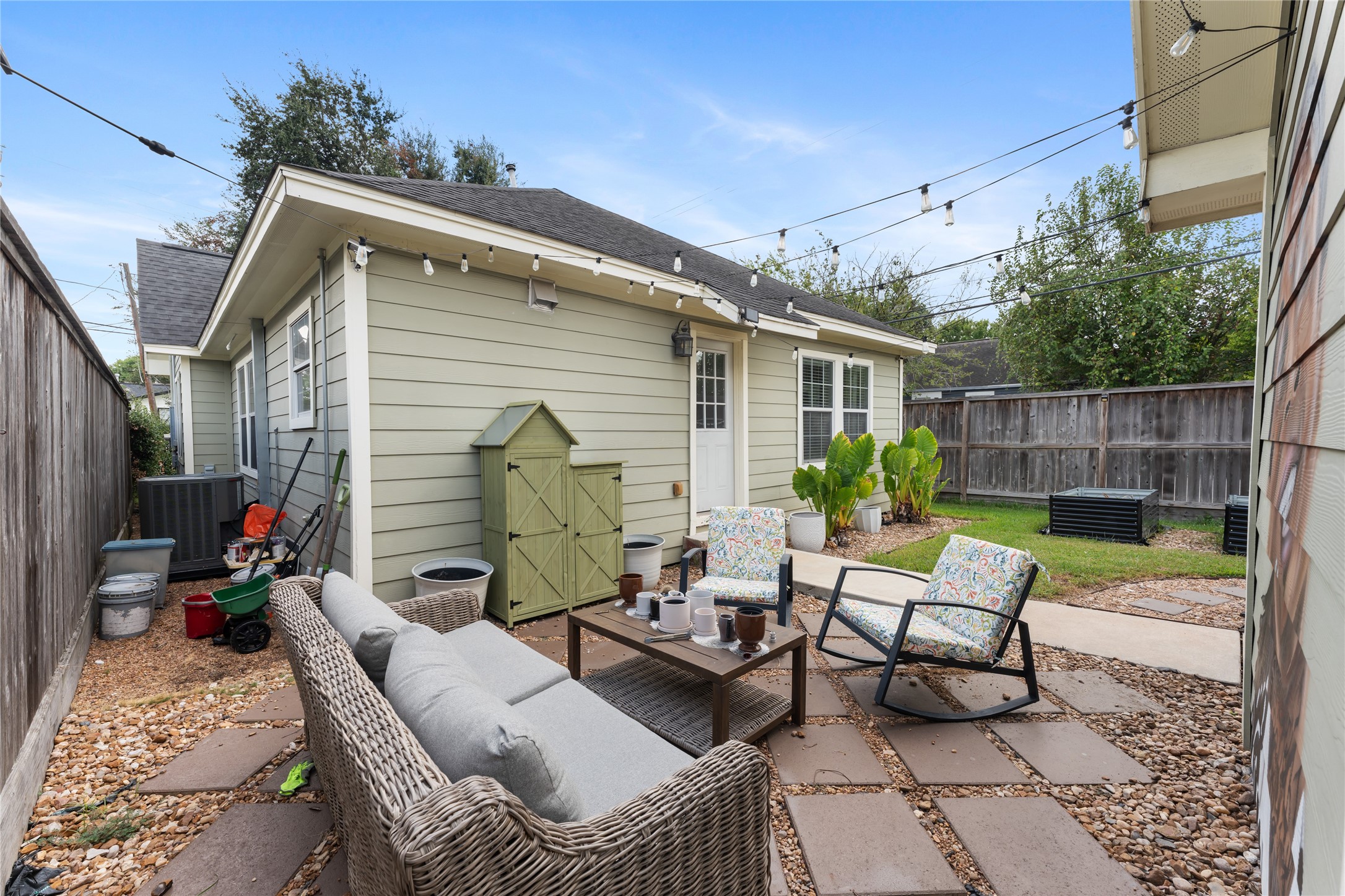 5256 Leeland Street Property Photo 6