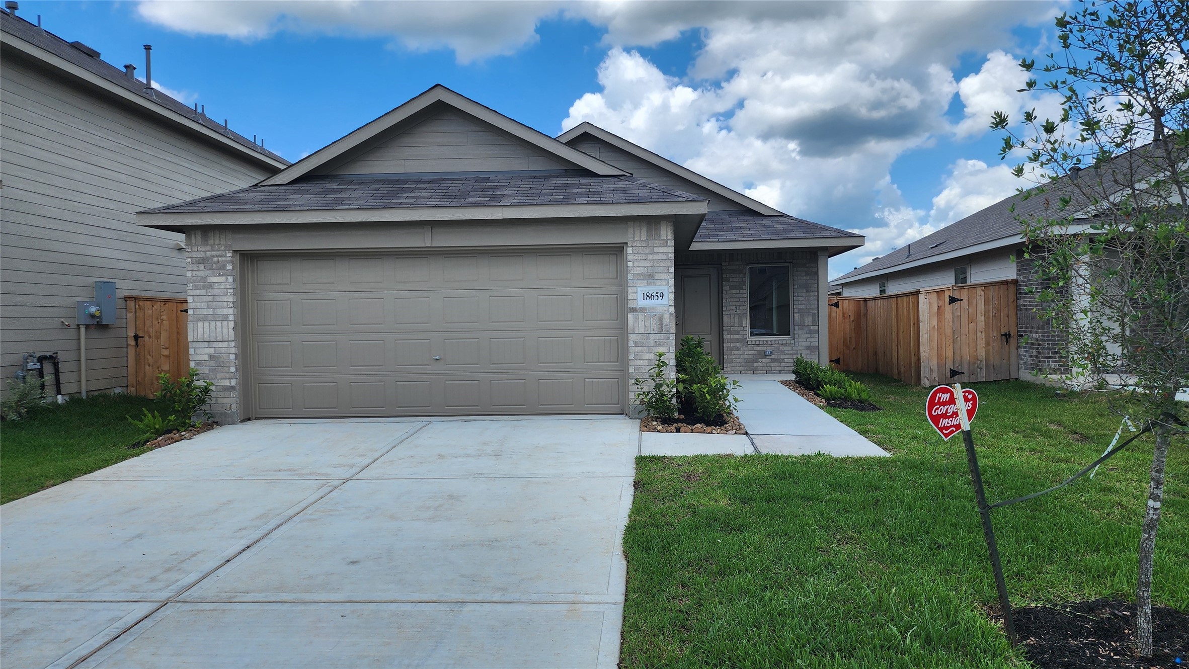 18659 Cepagatti Dr Property Photo 3