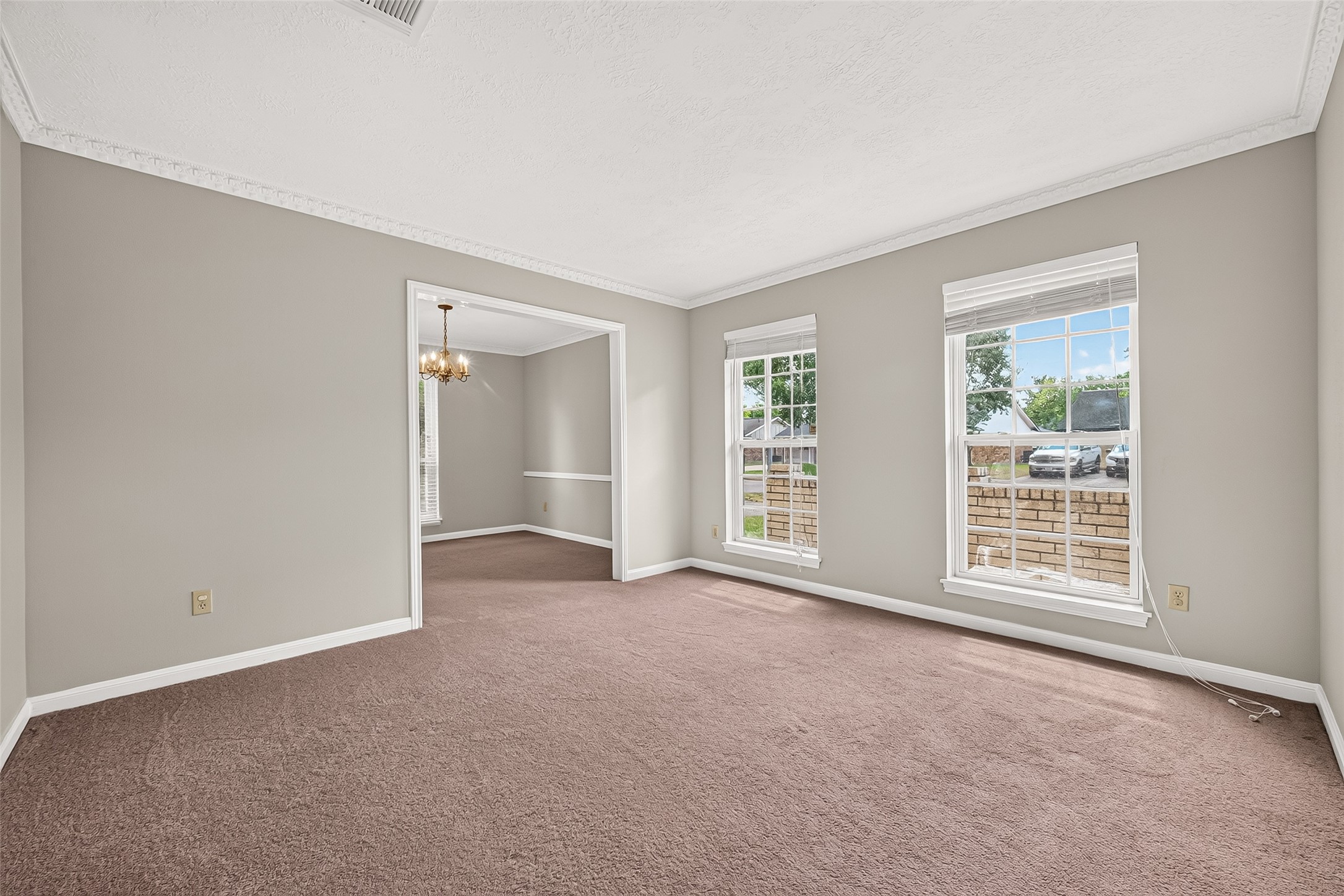 11710 N Petersham Drive Property Photo 4