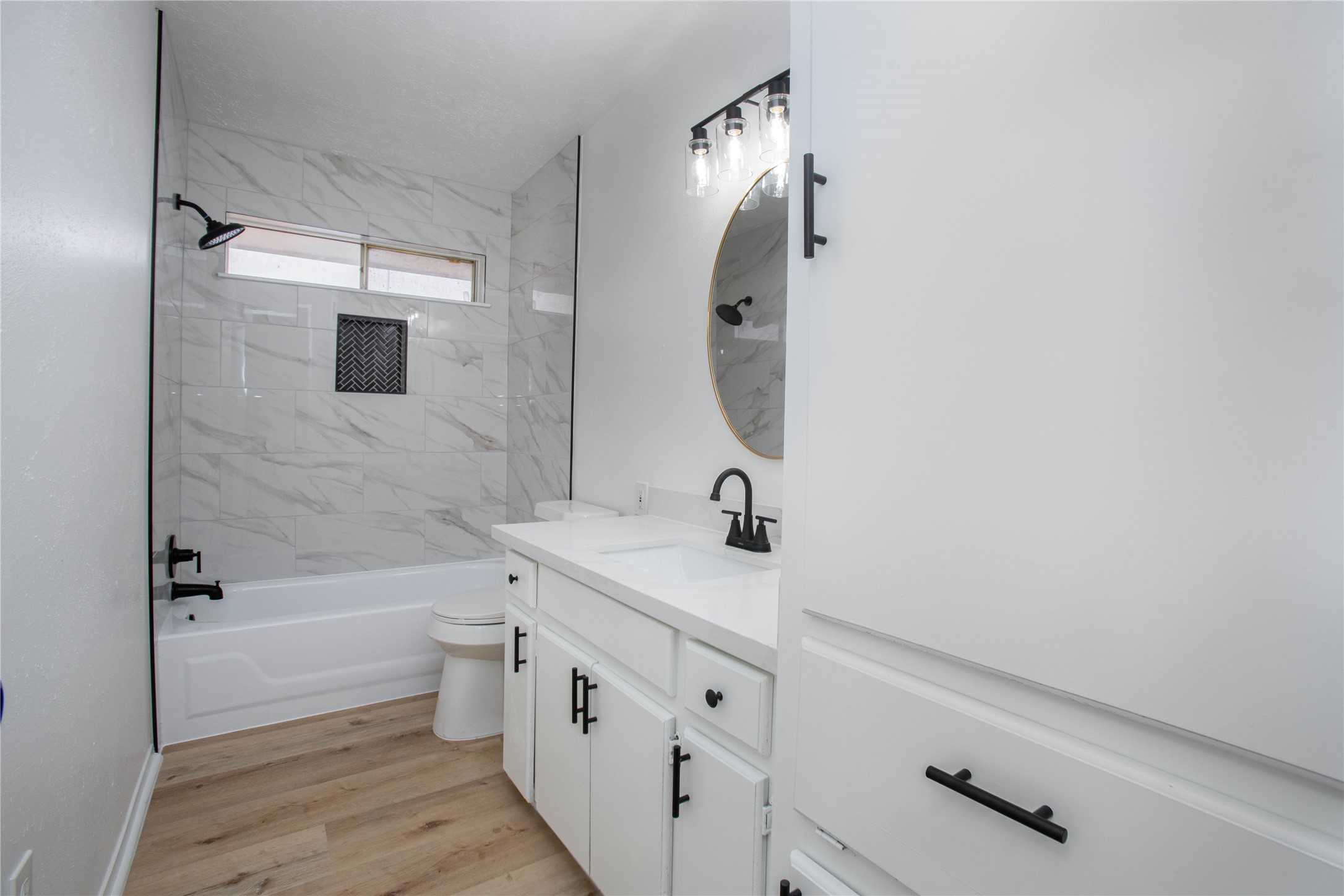 16131 Forest Way Drive Property Photo 11