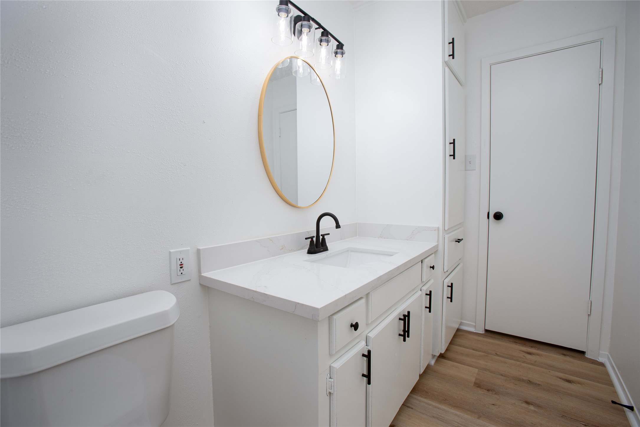16131 Forest Way Drive Property Photo 12
