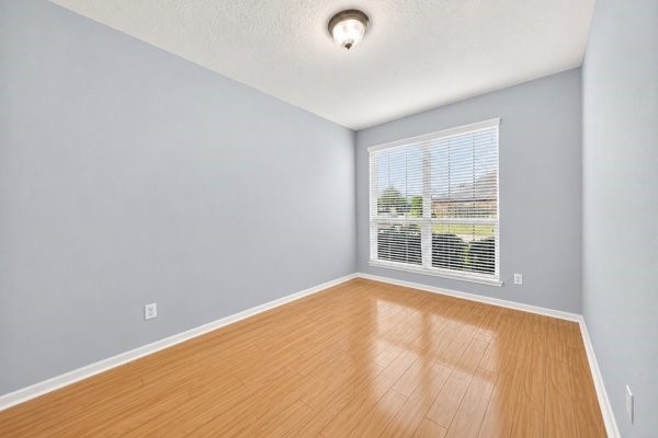 15306 Russelfern Ln Property Photo 6