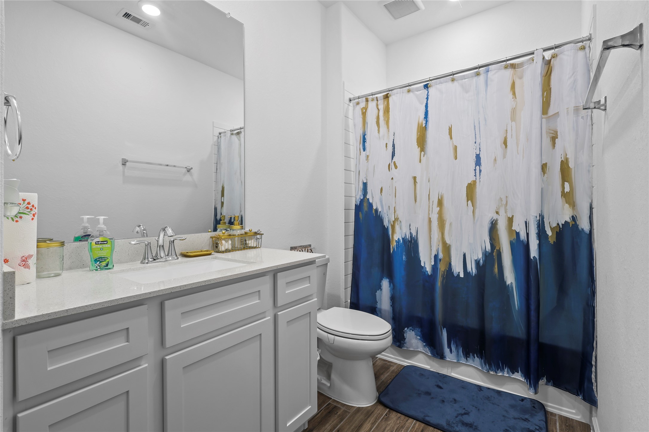 4050 Champlain Way Property Photo 12