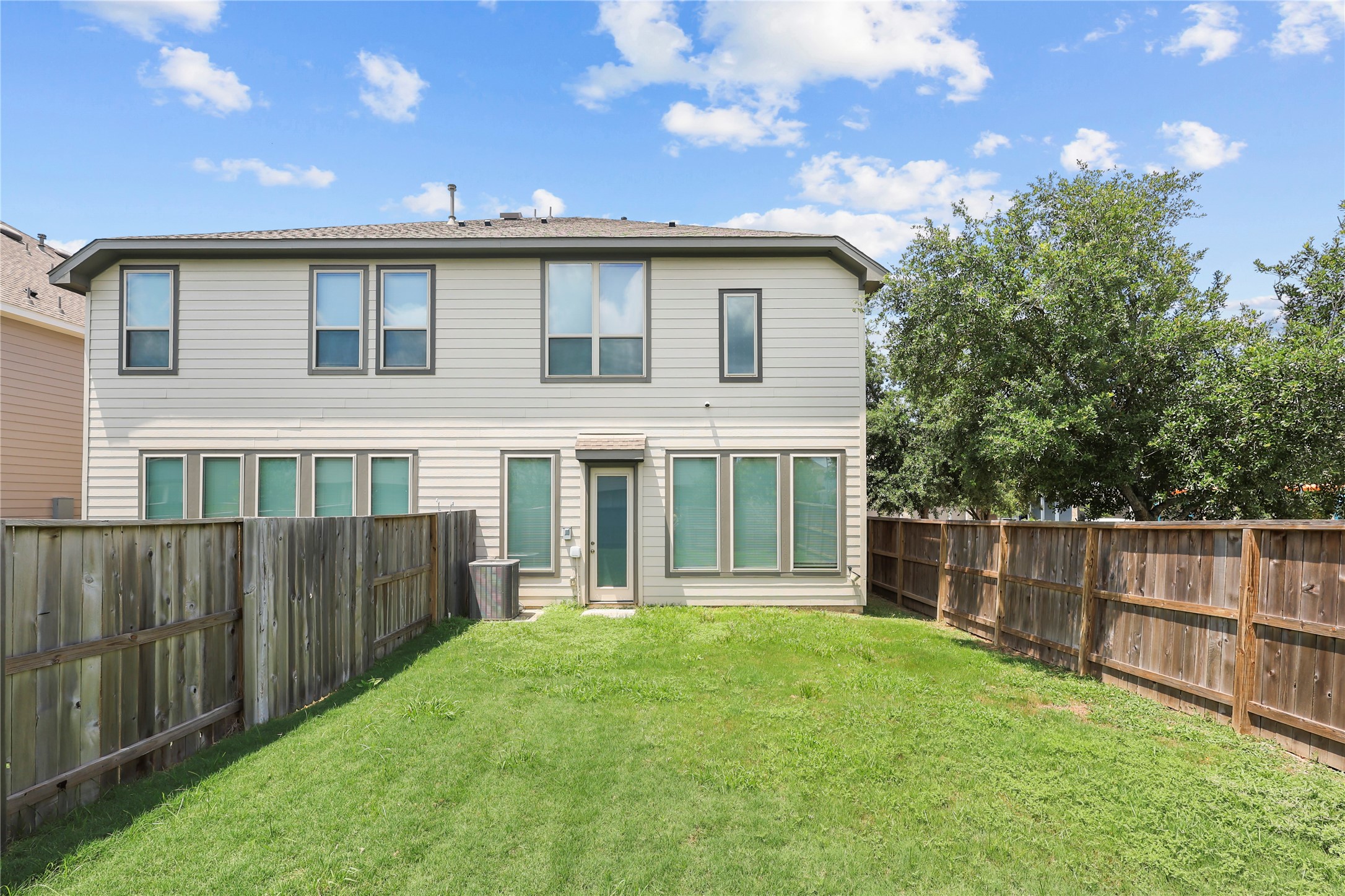 4050 Champlain Way Property Photo 22