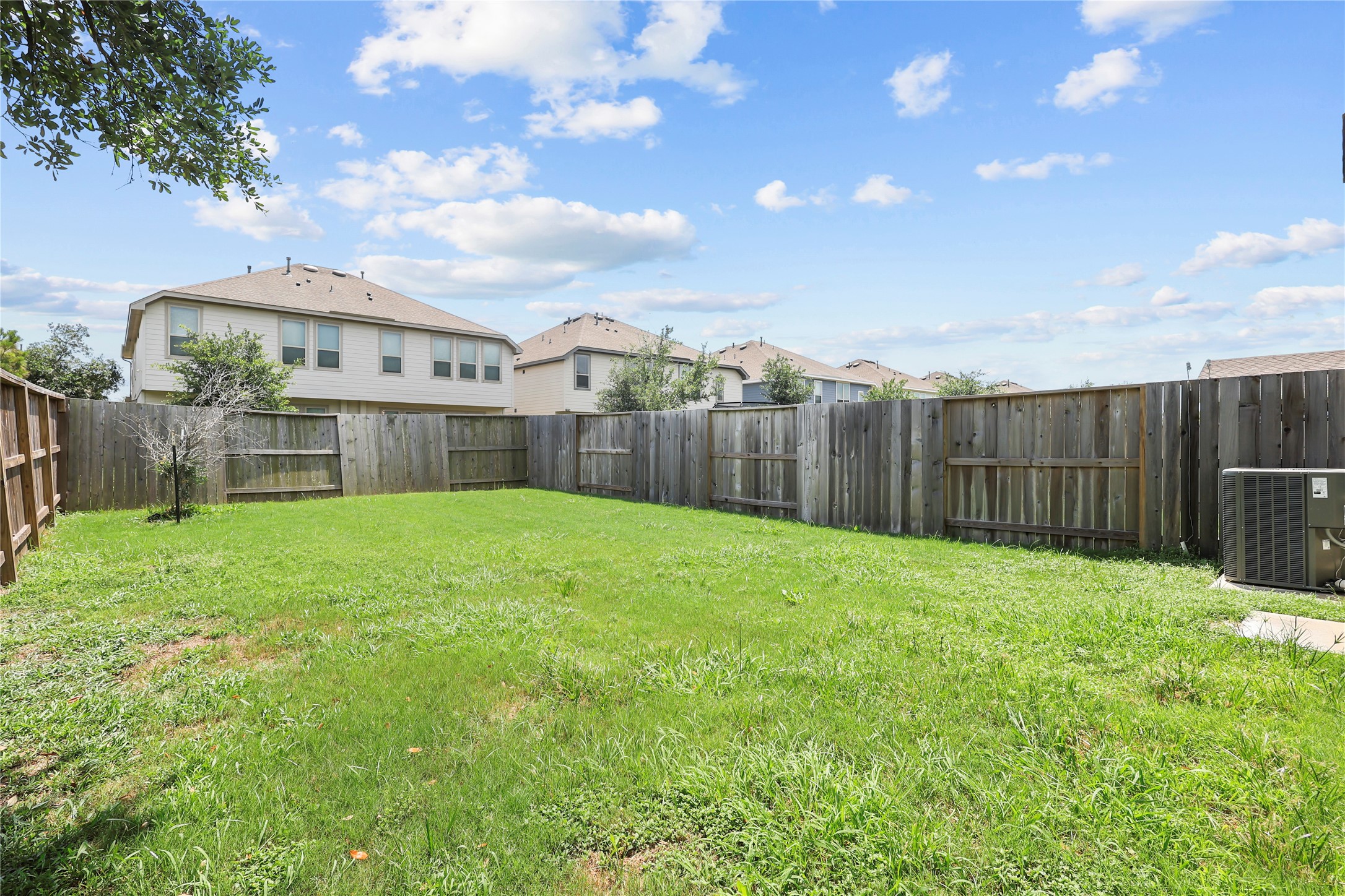 4050 Champlain Way Property Photo 23