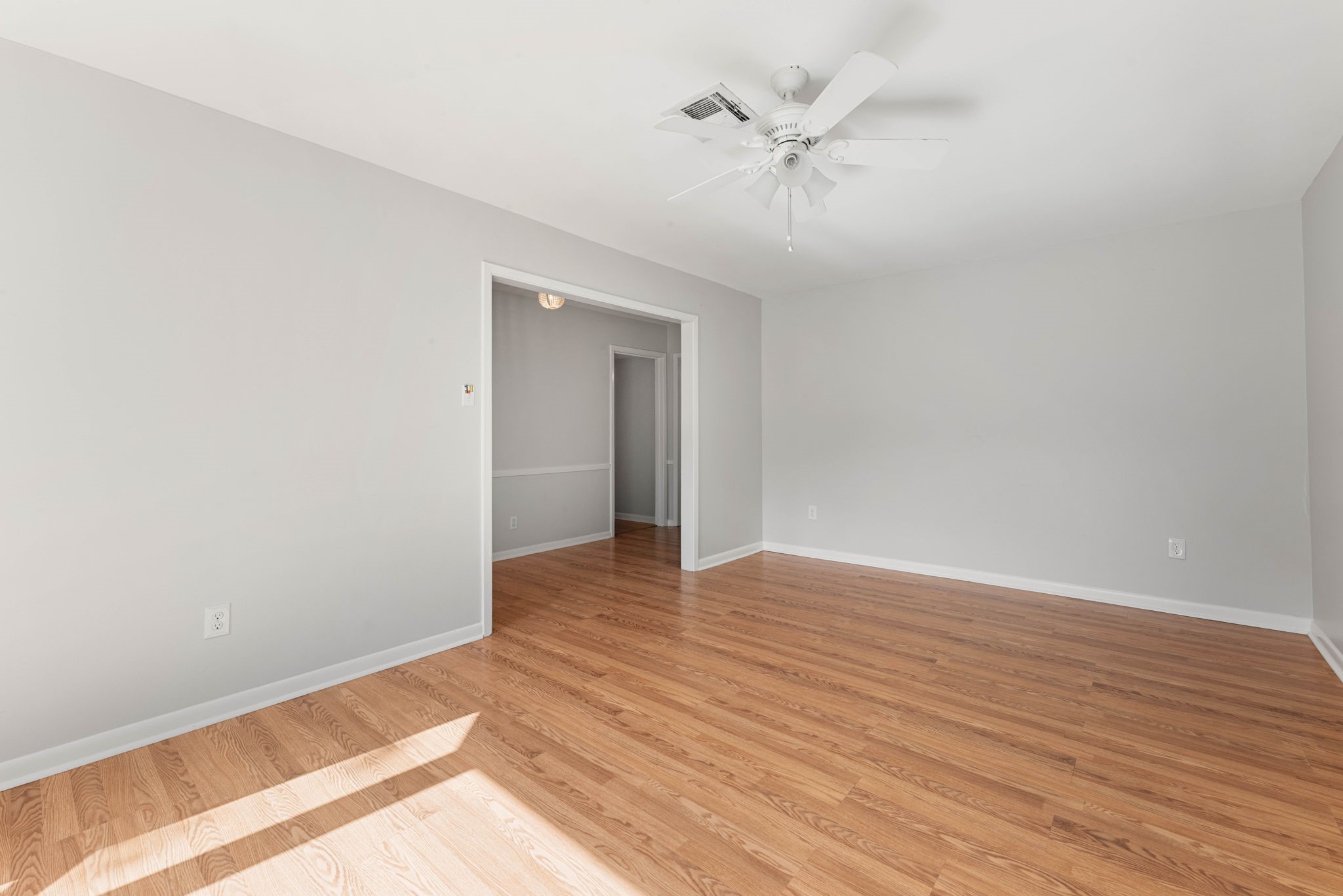 26215 Oakhurst Drive Property Photo 15