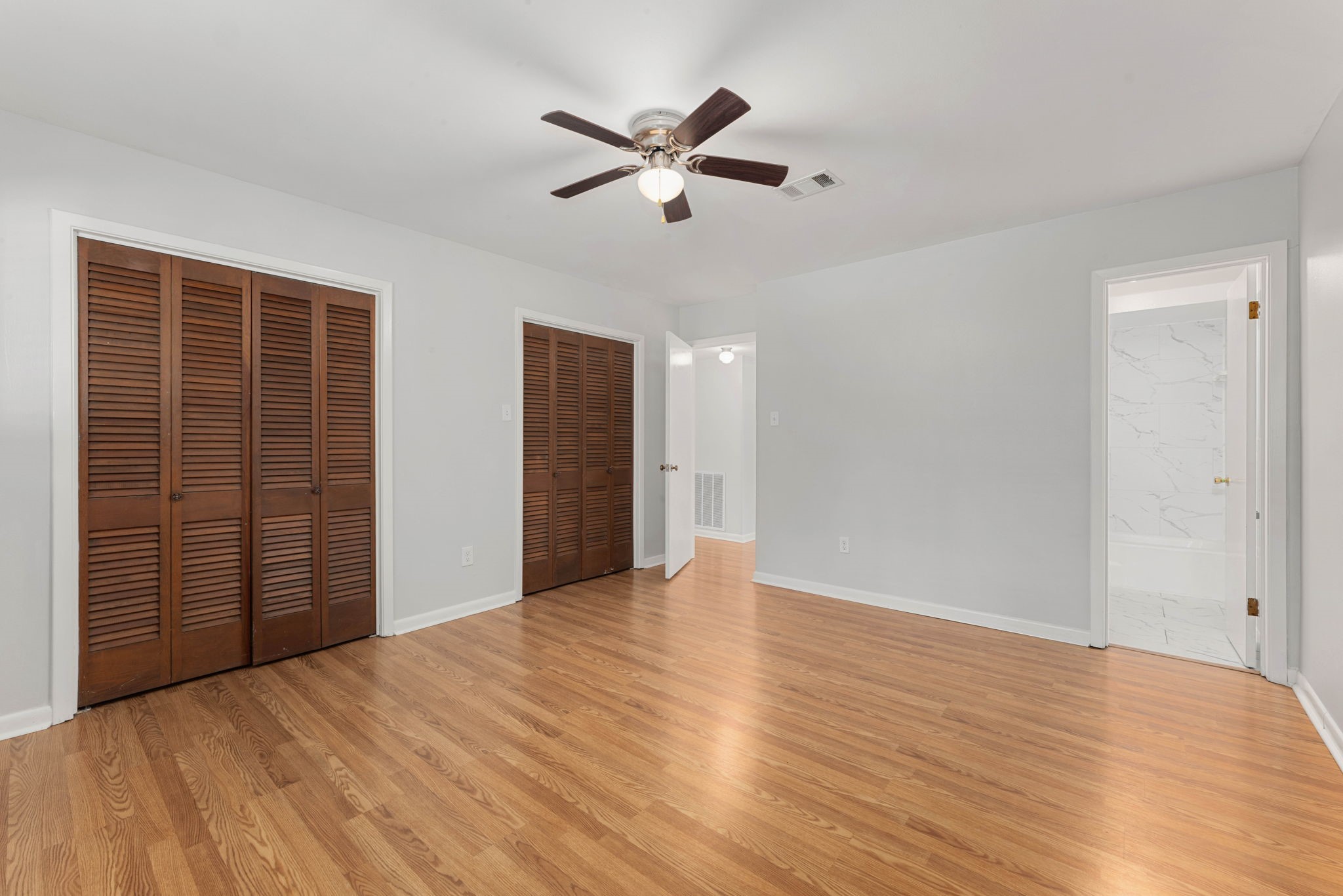 26215 Oakhurst Drive Property Photo 18