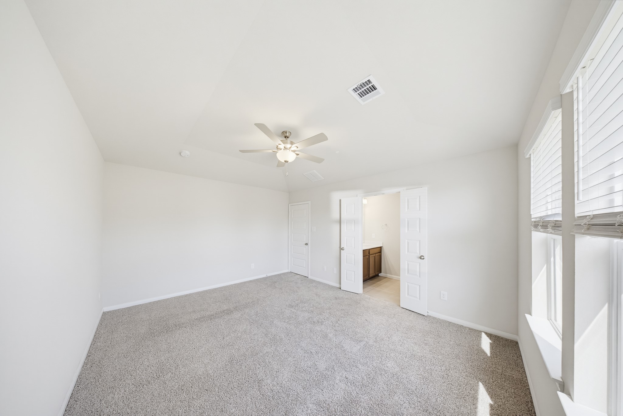 18560 Meadow Point Lane Property Photo 9