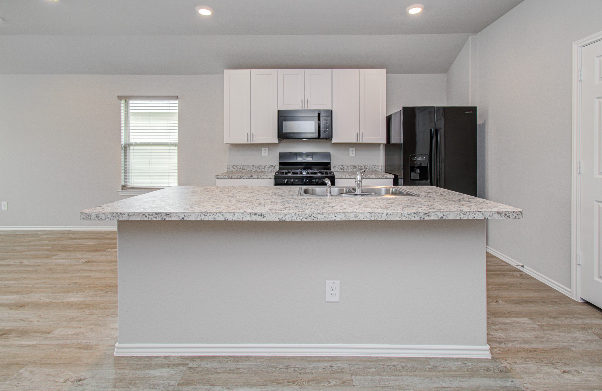 2030 Brixham Bluff Lane Property Photo 5