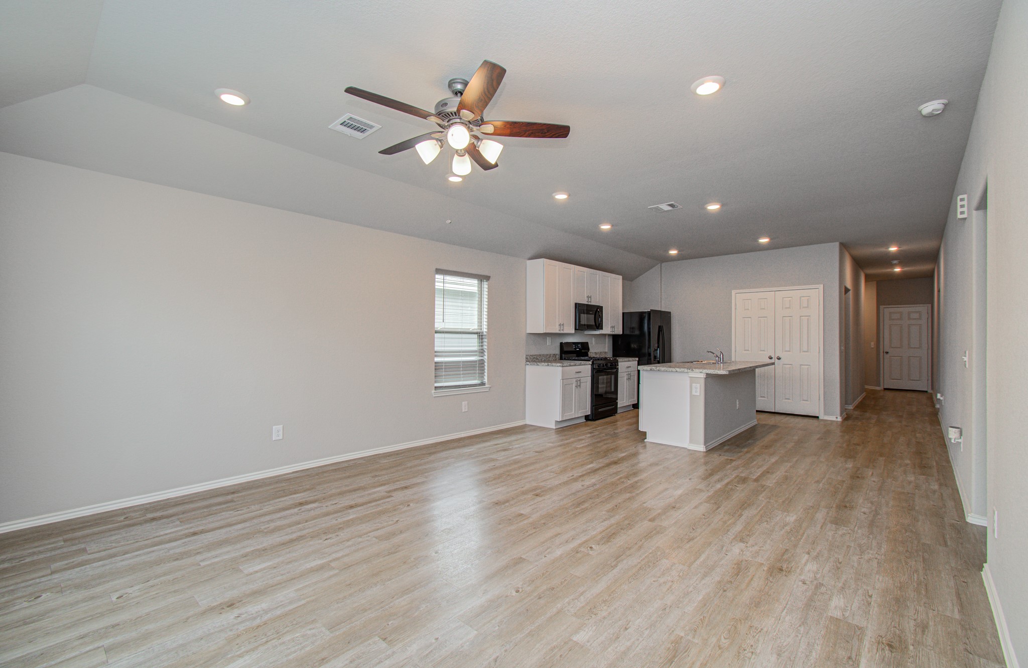 2030 Brixham Bluff Lane Property Photo 10