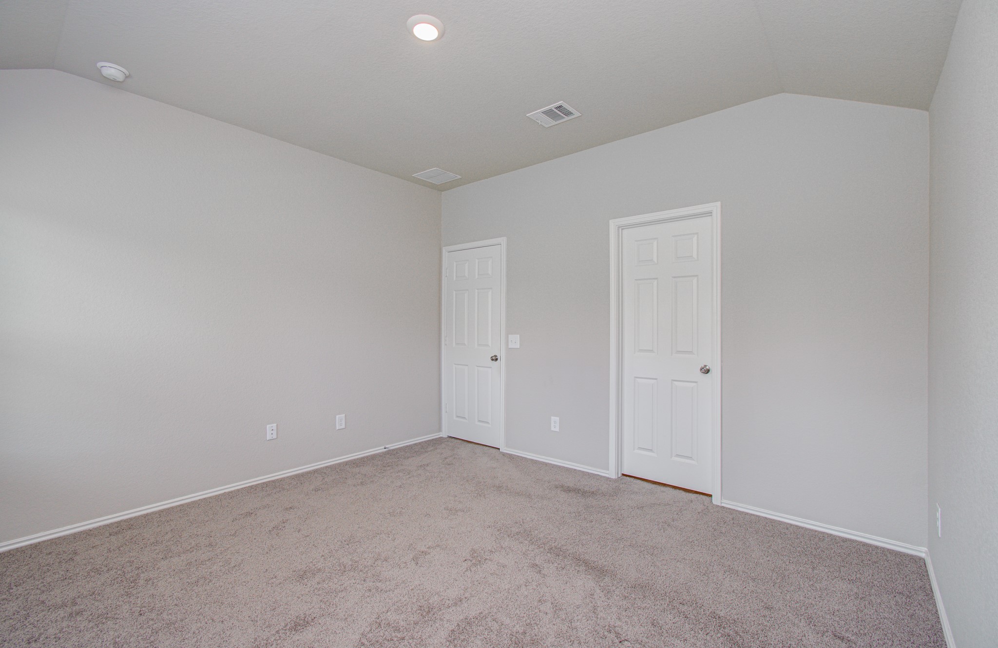 2030 Brixham Bluff Lane Property Photo 13