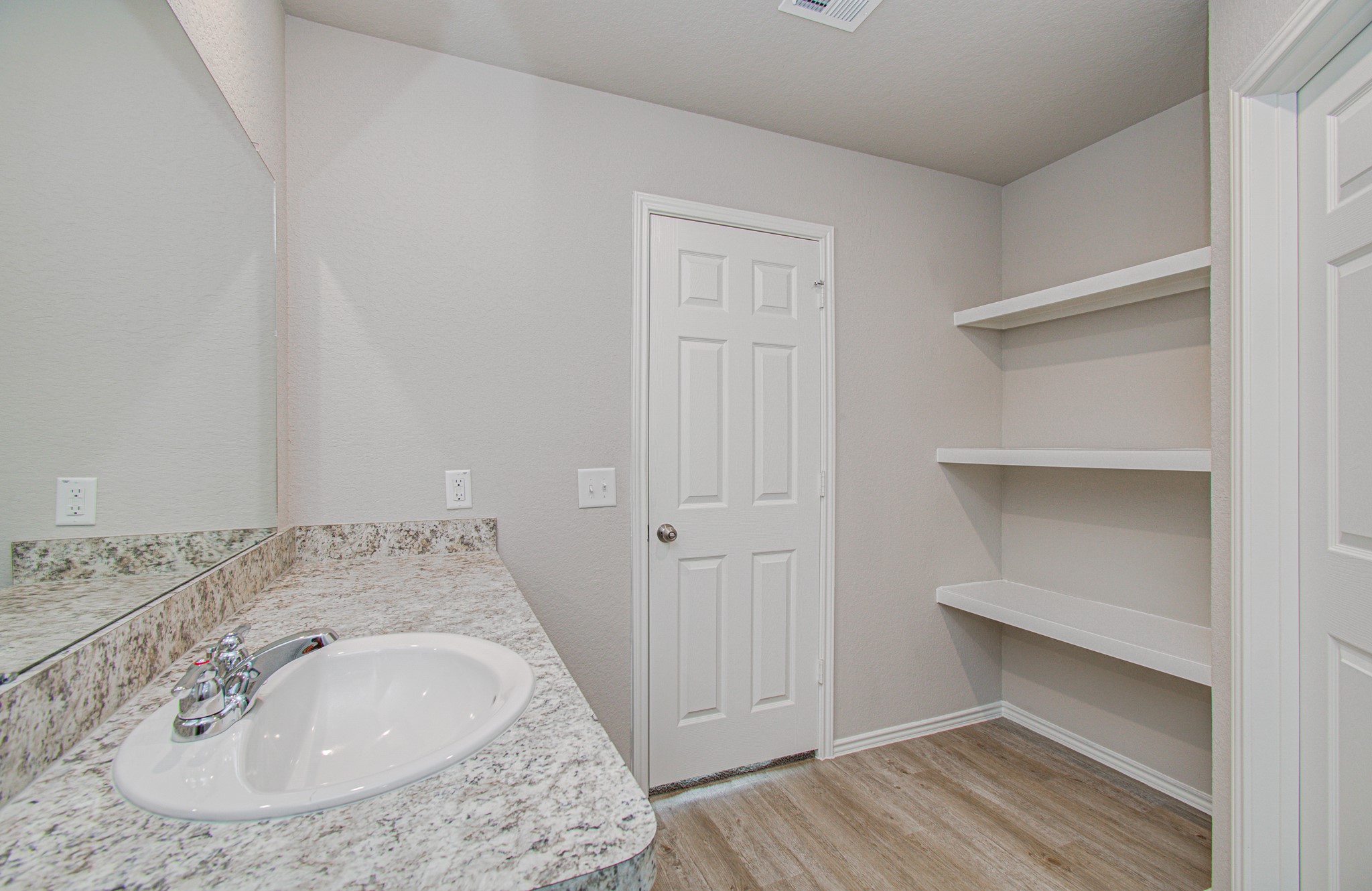 2030 Brixham Bluff Lane Property Photo 16