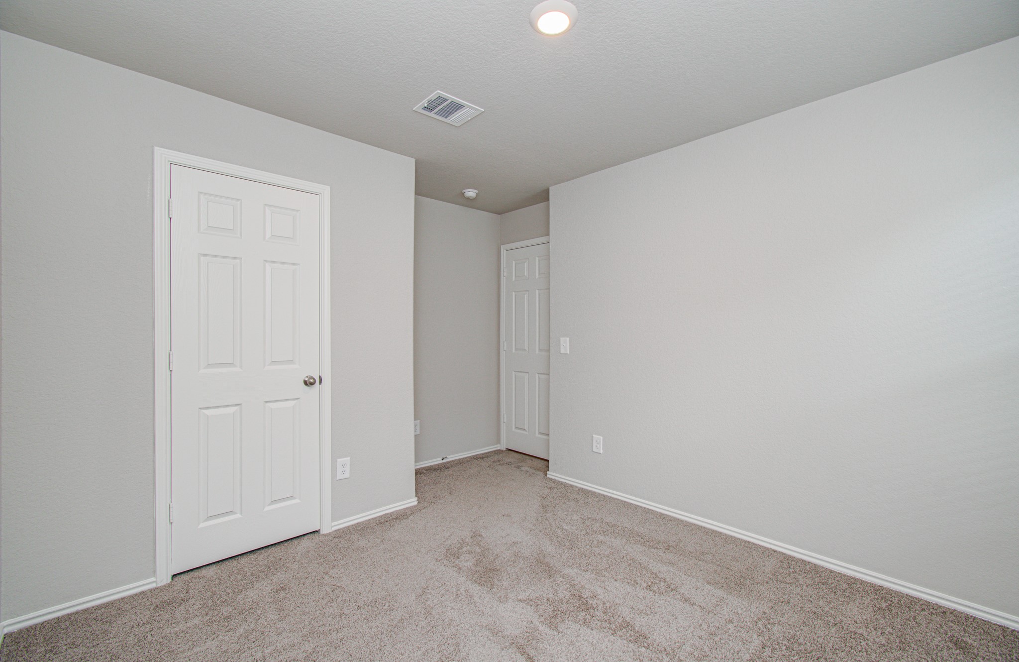 2030 Brixham Bluff Lane Property Photo 18