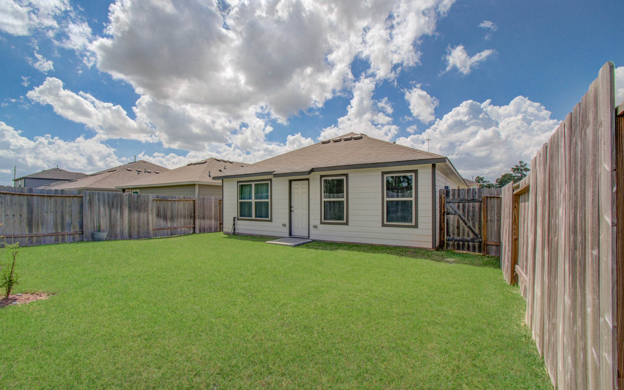 2030 Brixham Bluff Lane Property Photo 28