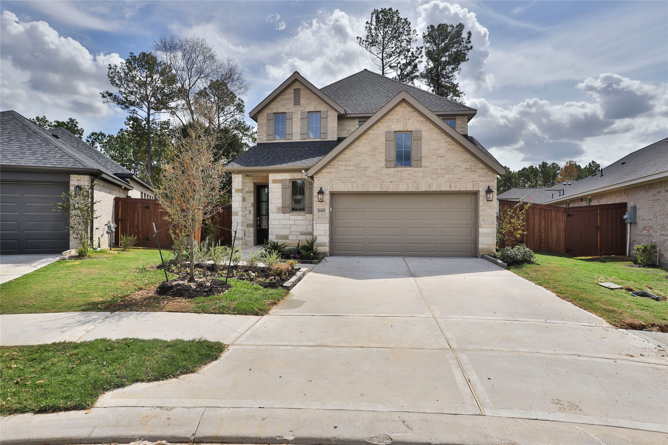 30405 Creek Valley Court Property Photo 2