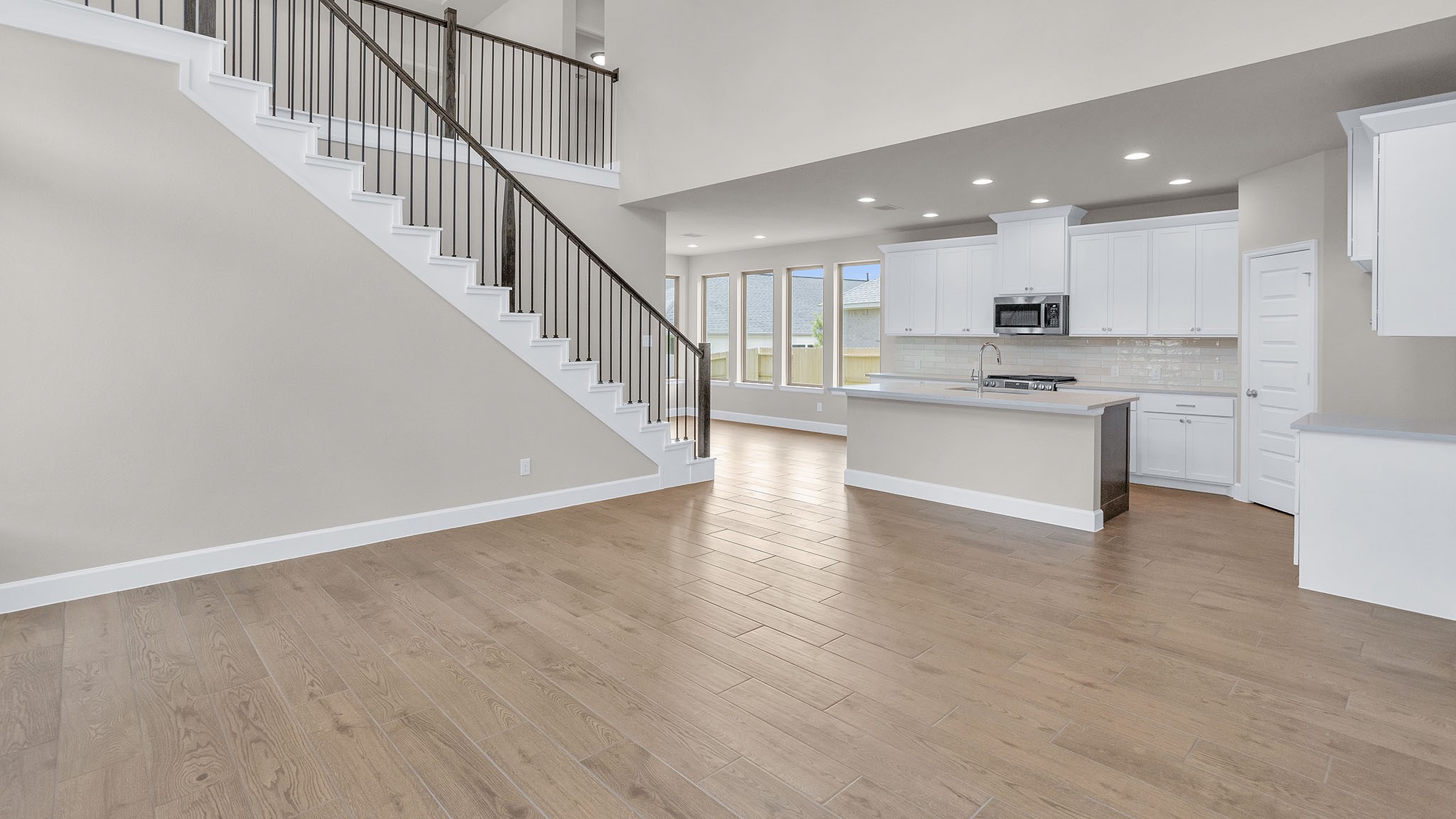 30405 Creek Valley Court Property Photo 4