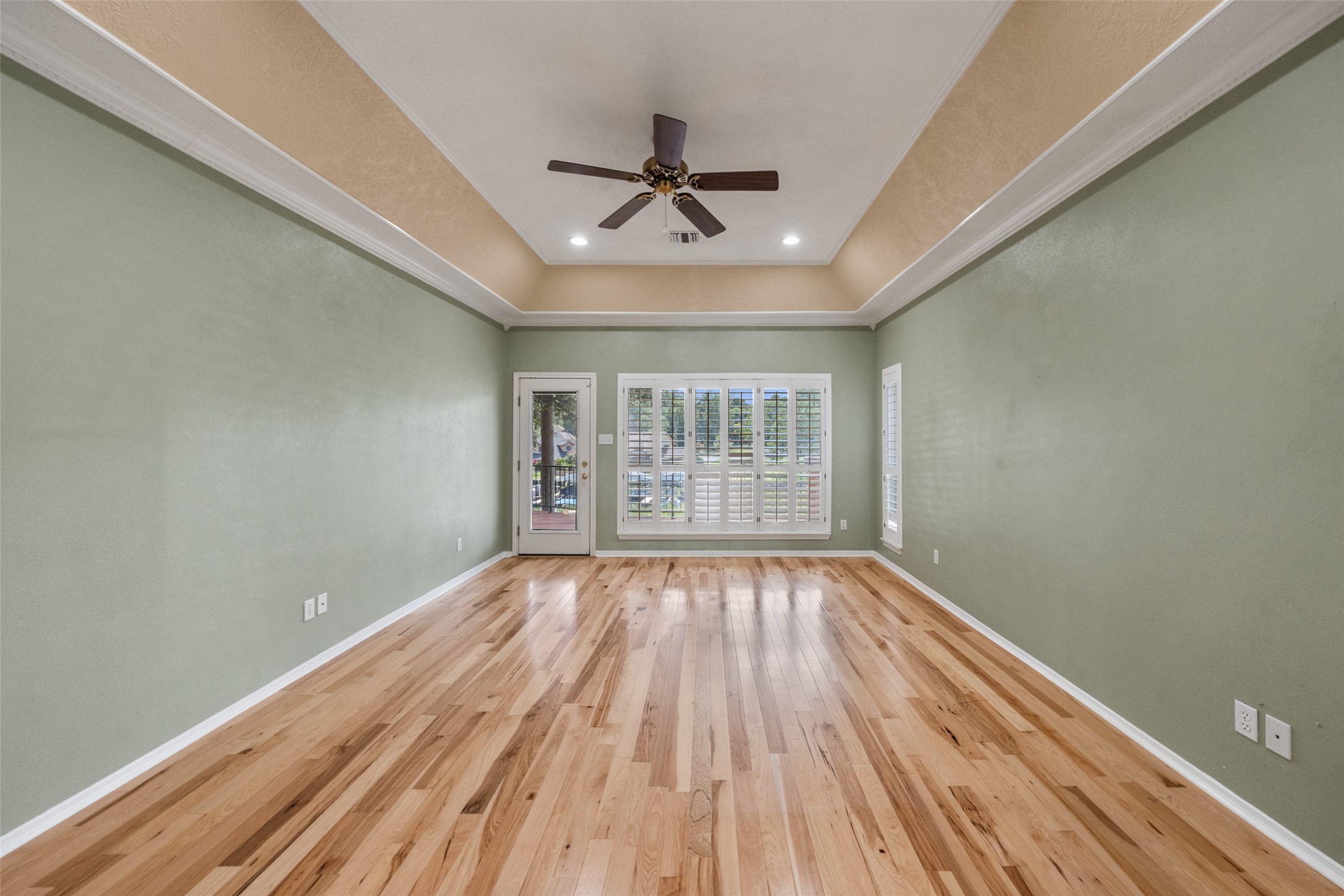 12498 Lake Vista Drive Property Photo 14