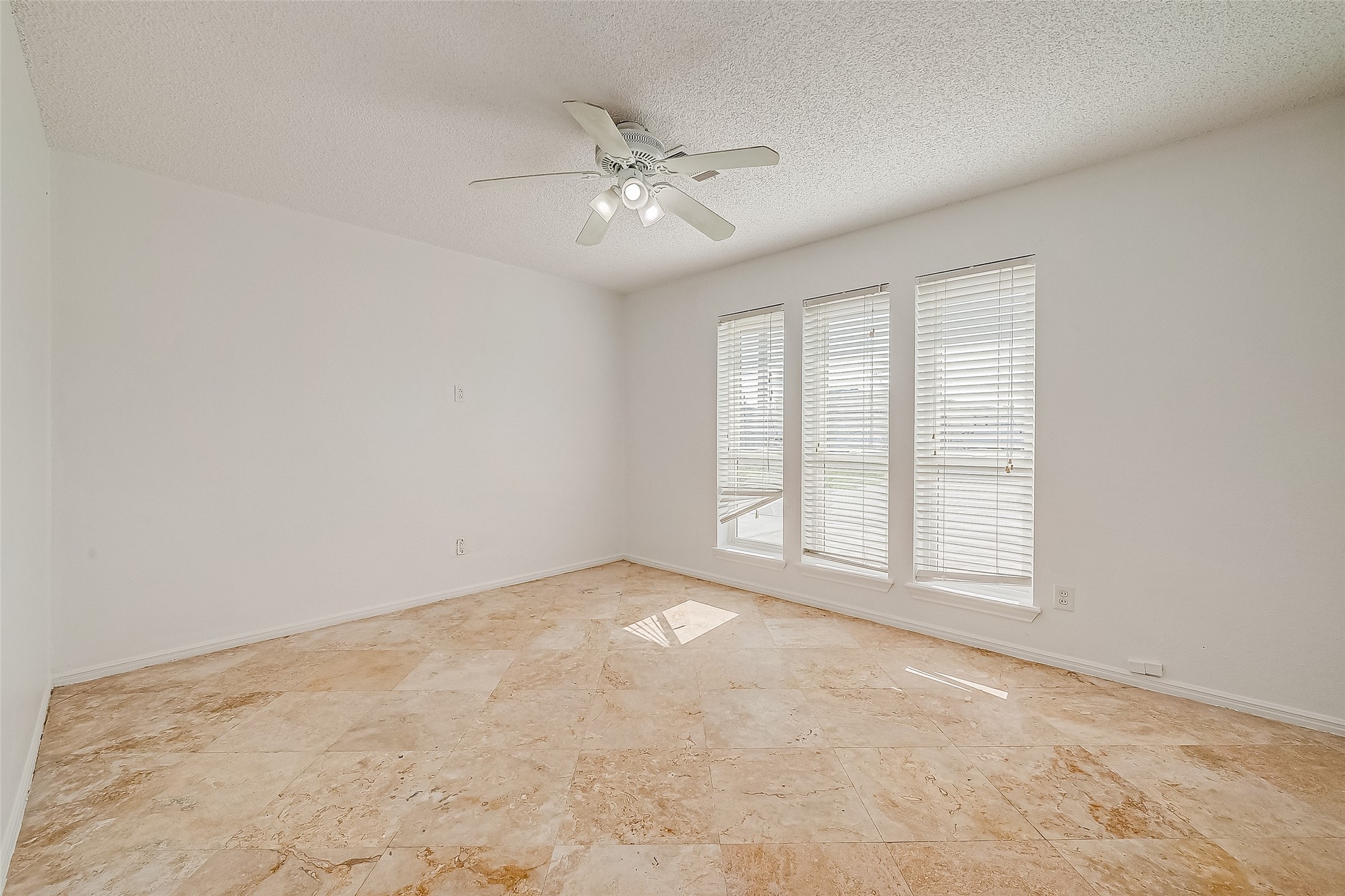 2607 Charles Lane Property Photo 25