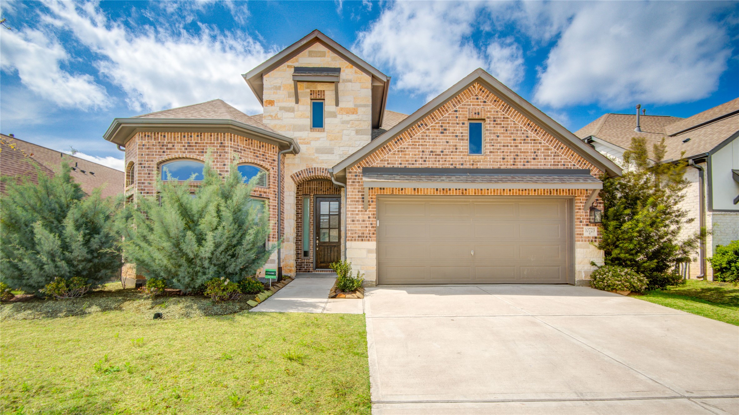 10723 Lacaille Lane Property Photo 1