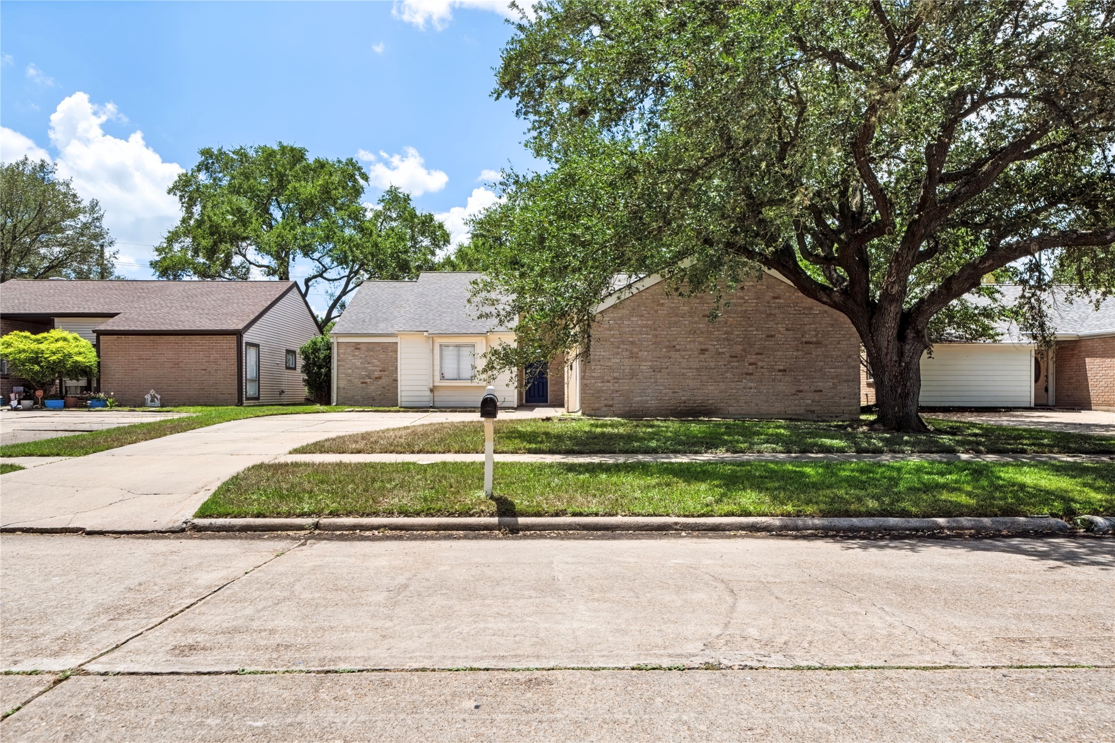 930 Mesa Terrace Drive Property Photo 1
