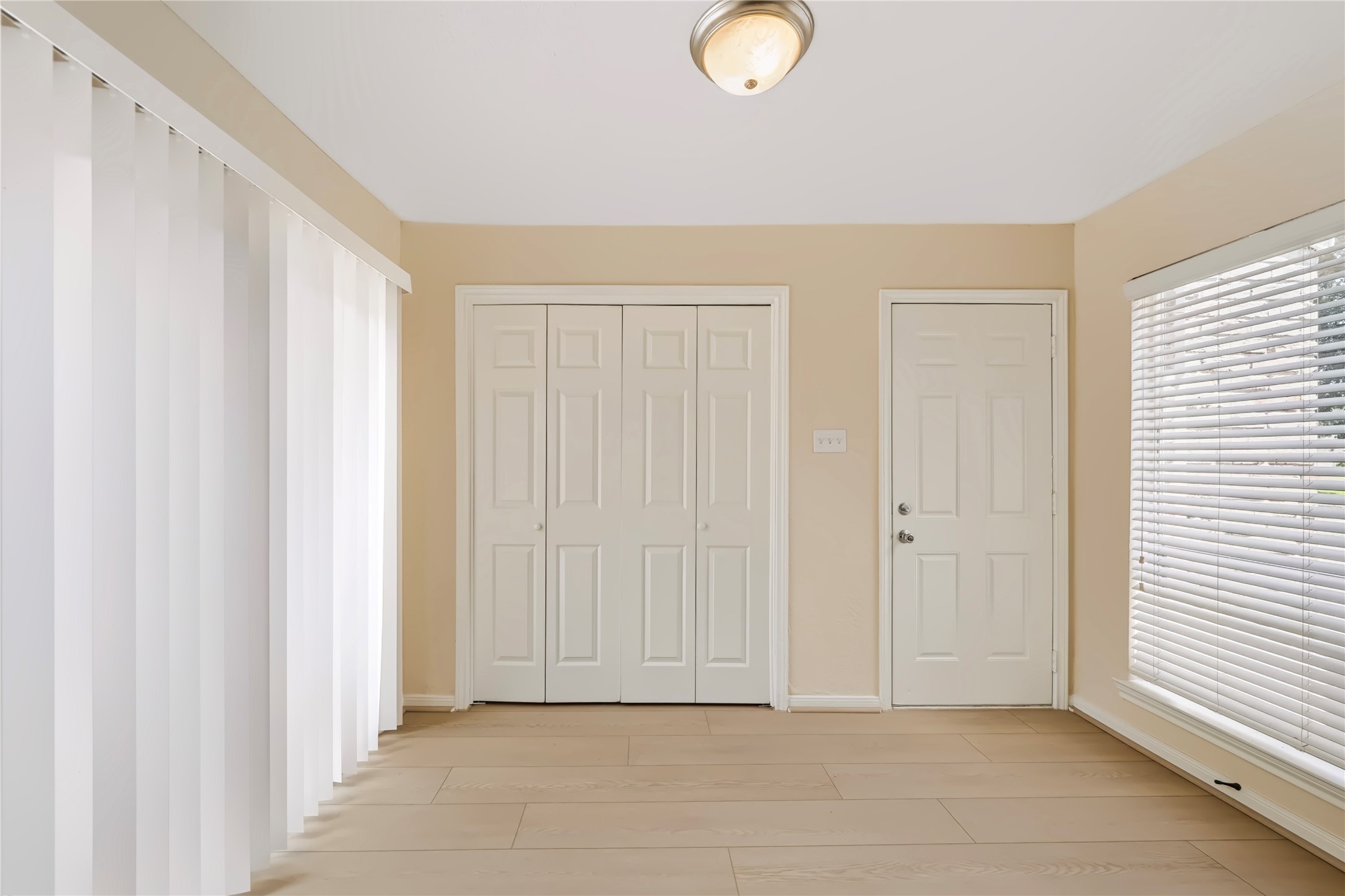 930 Mesa Terrace Drive Property Photo 13
