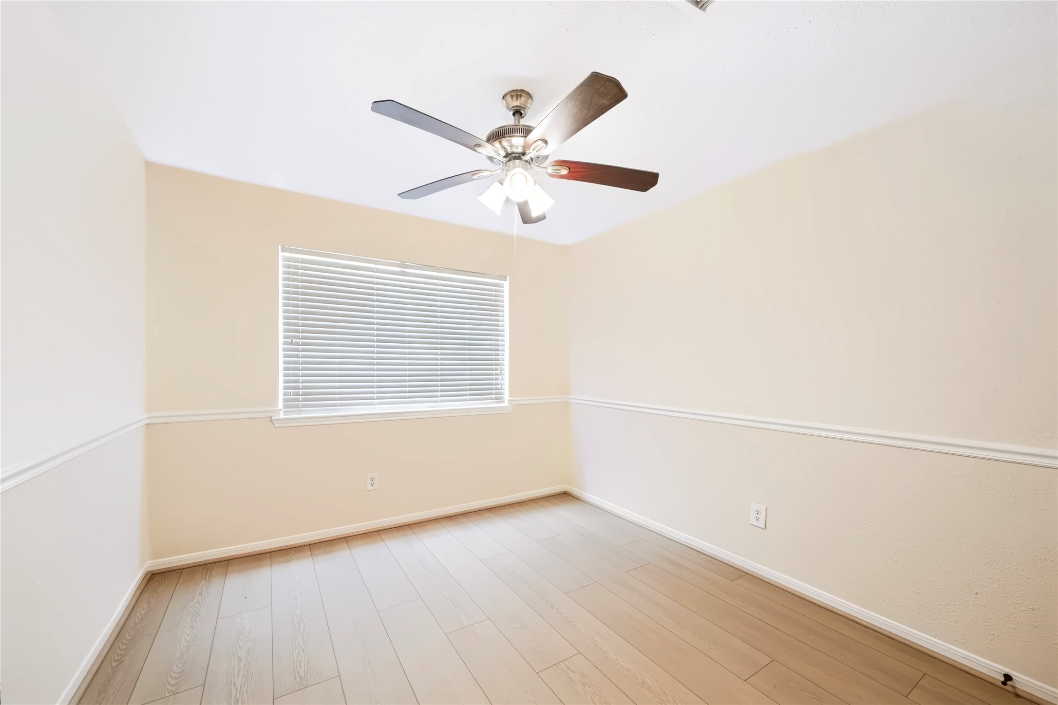 930 Mesa Terrace Drive Property Photo 18