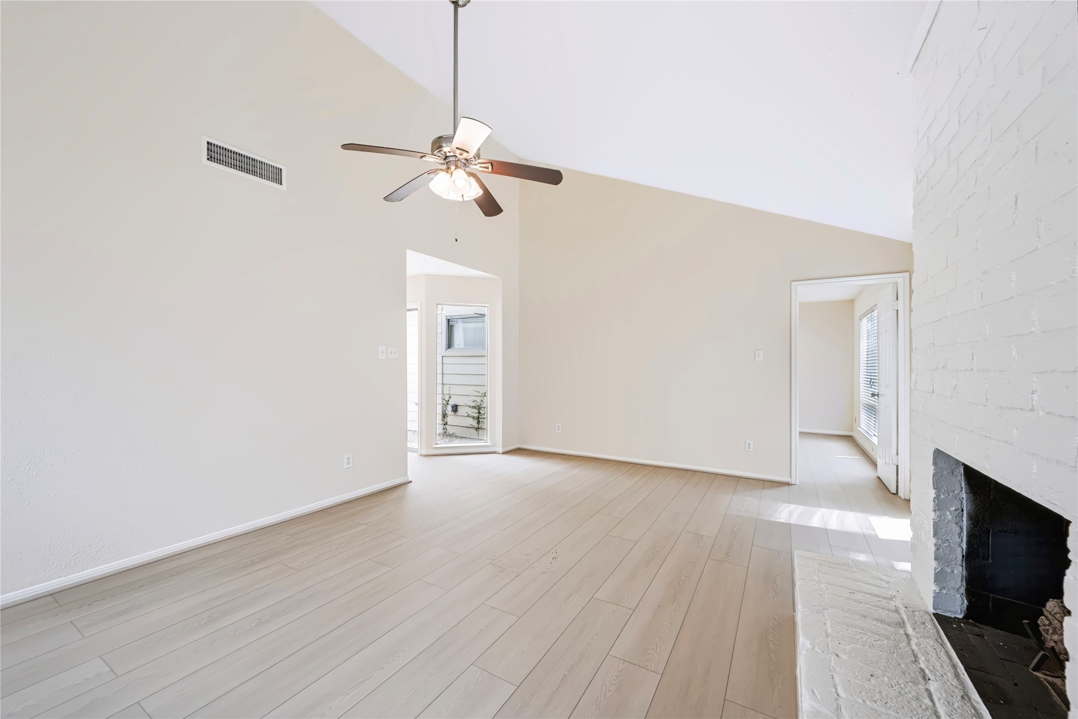 930 Mesa Terrace Drive Property Photo 26