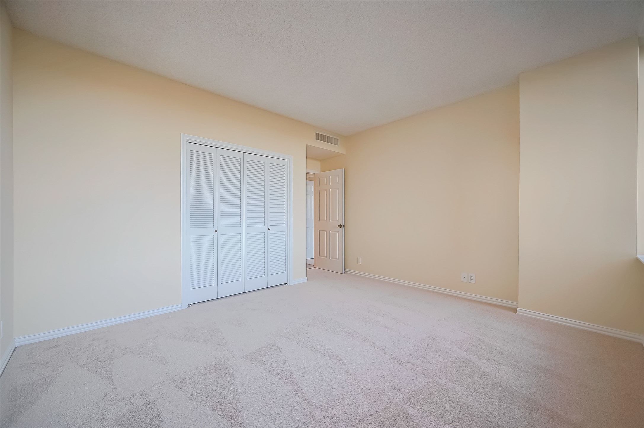 14 Greenway Plaza 6p Property Photo 19