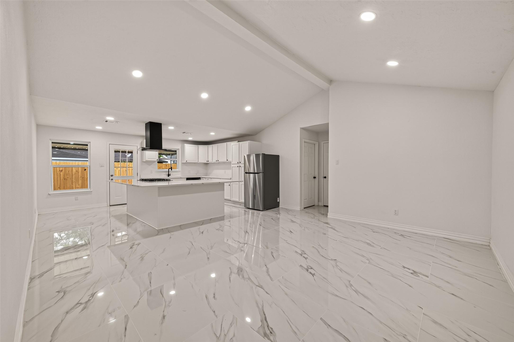 11434 Sharpview Drive Property Photo 6