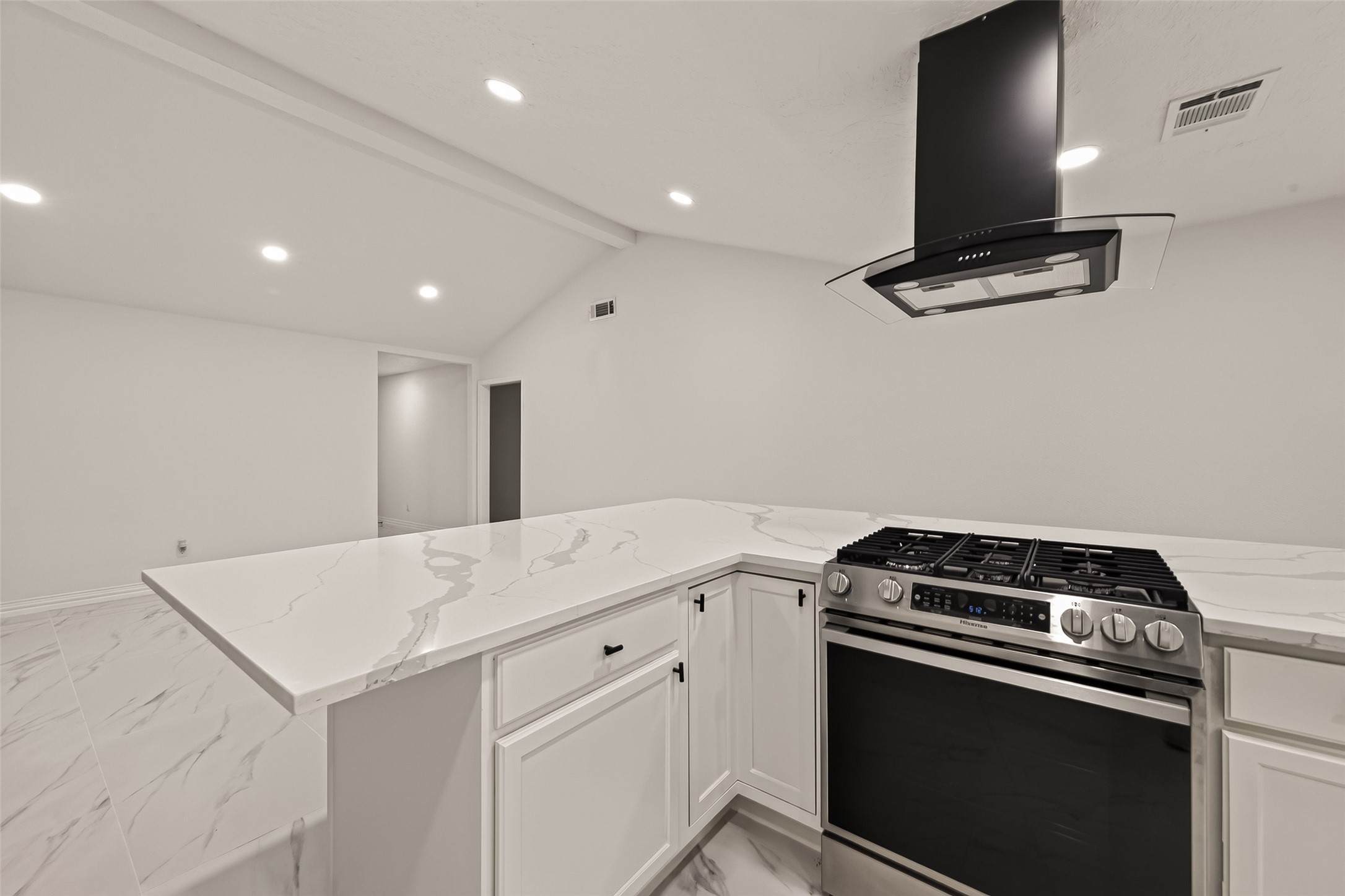 11434 Sharpview Drive Property Photo 12