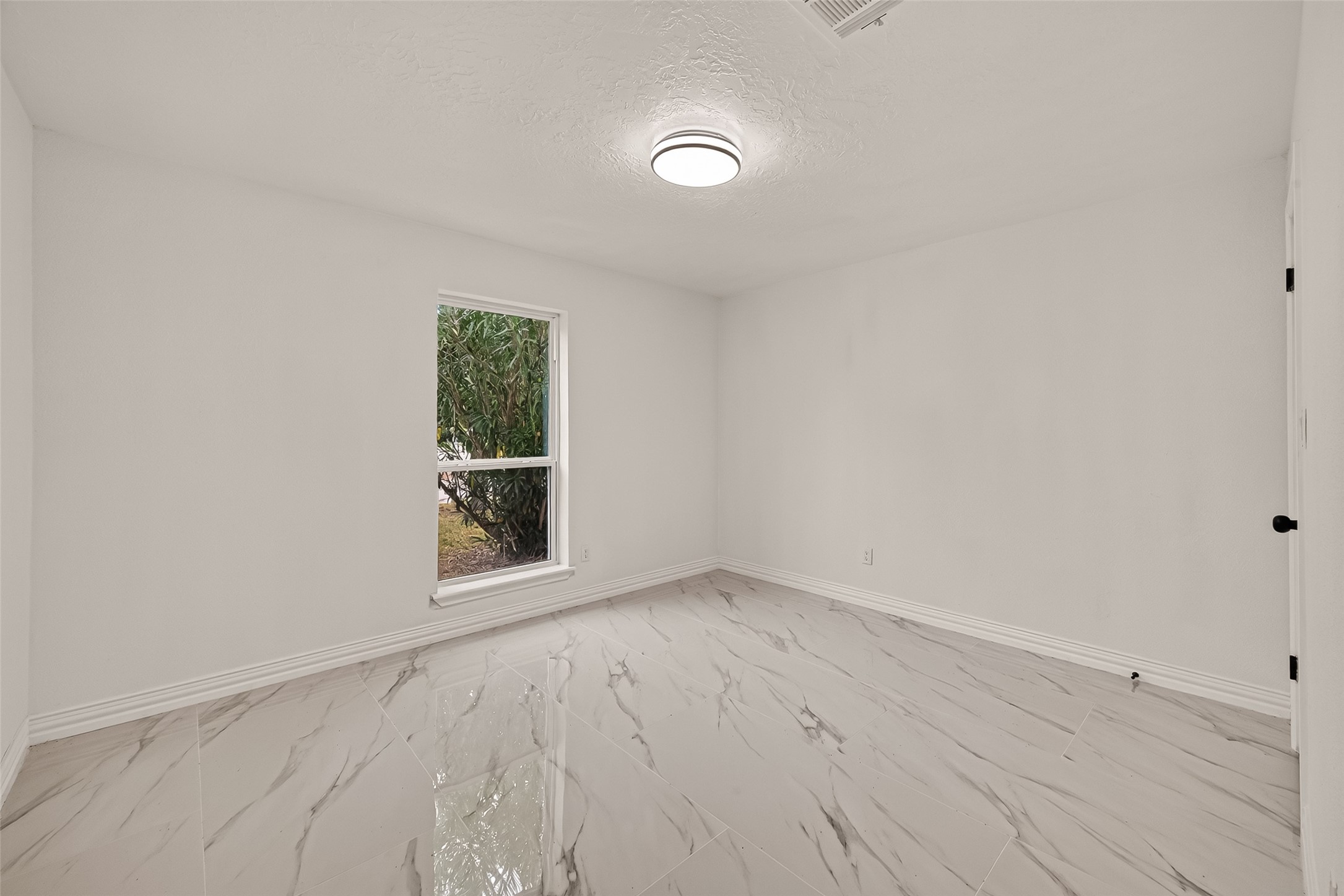 11434 Sharpview Drive Property Photo 16