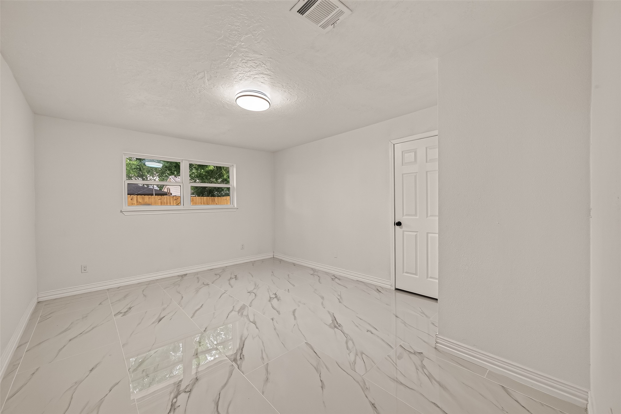 11434 Sharpview Drive Property Photo 19