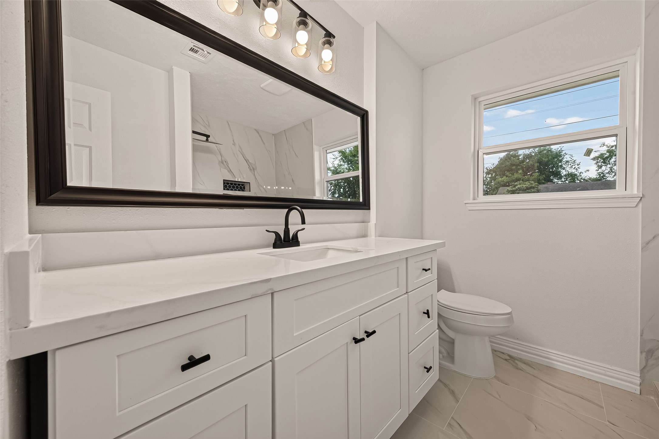 11434 Sharpview Drive Property Photo 20