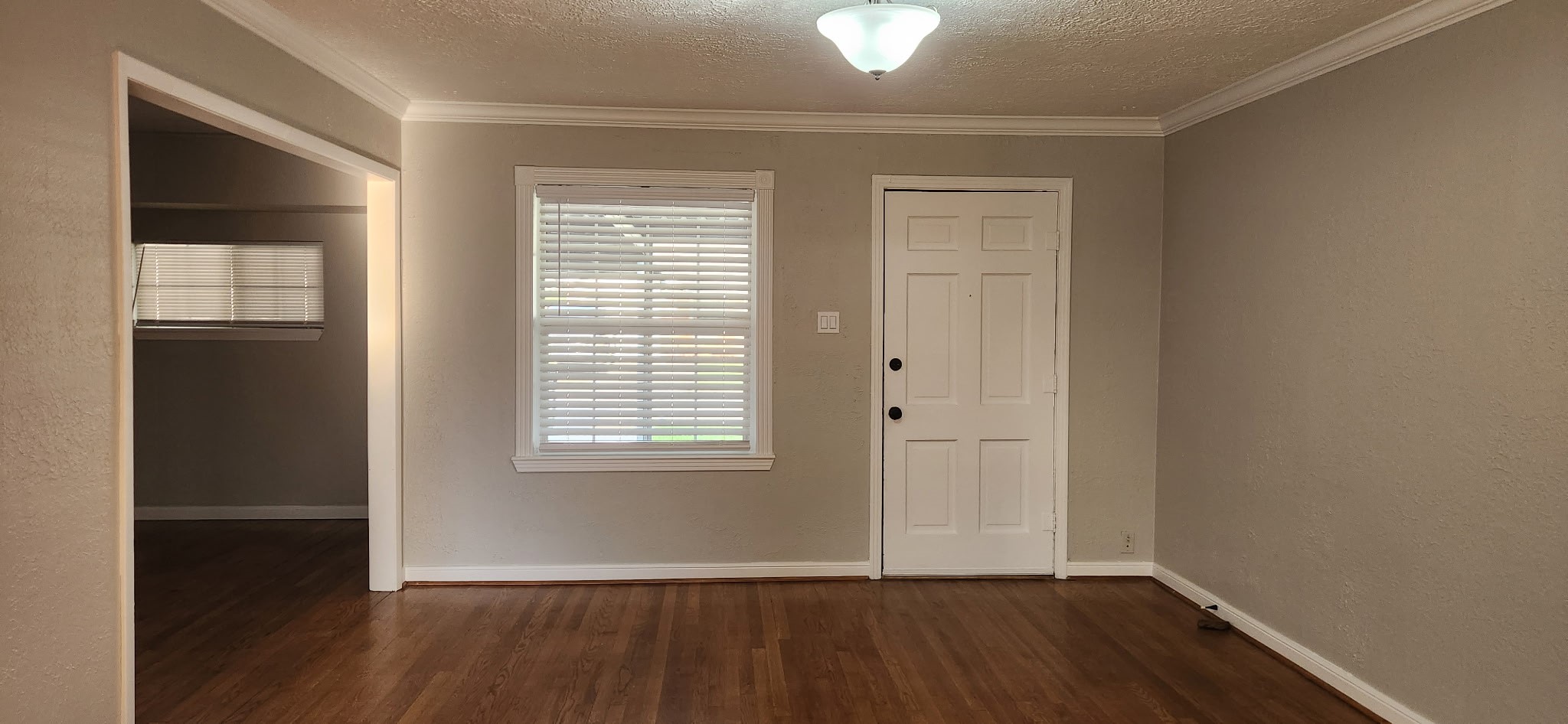 1807 Angeline Street Property Photo 12