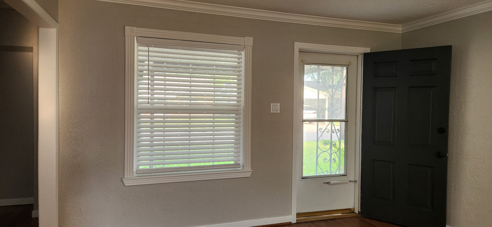 1807 Angeline Street Property Photo 13