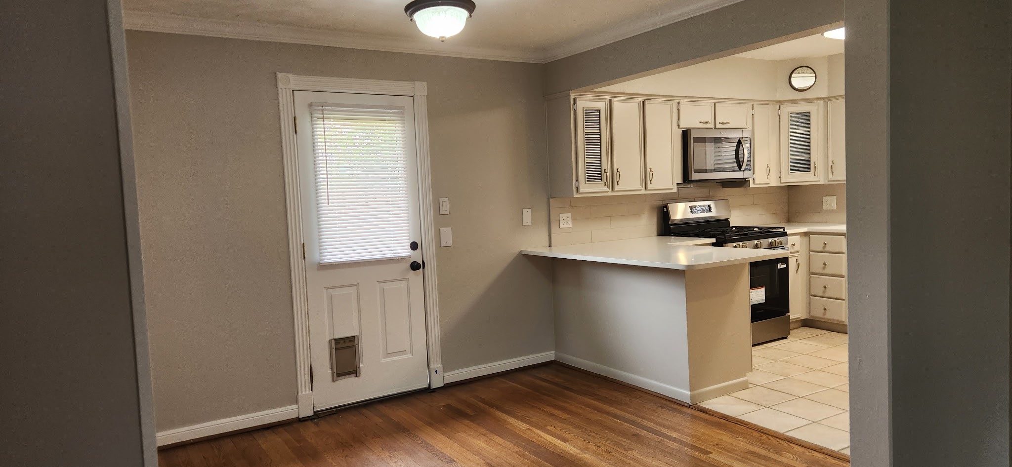 1807 Angeline Street Property Photo 15