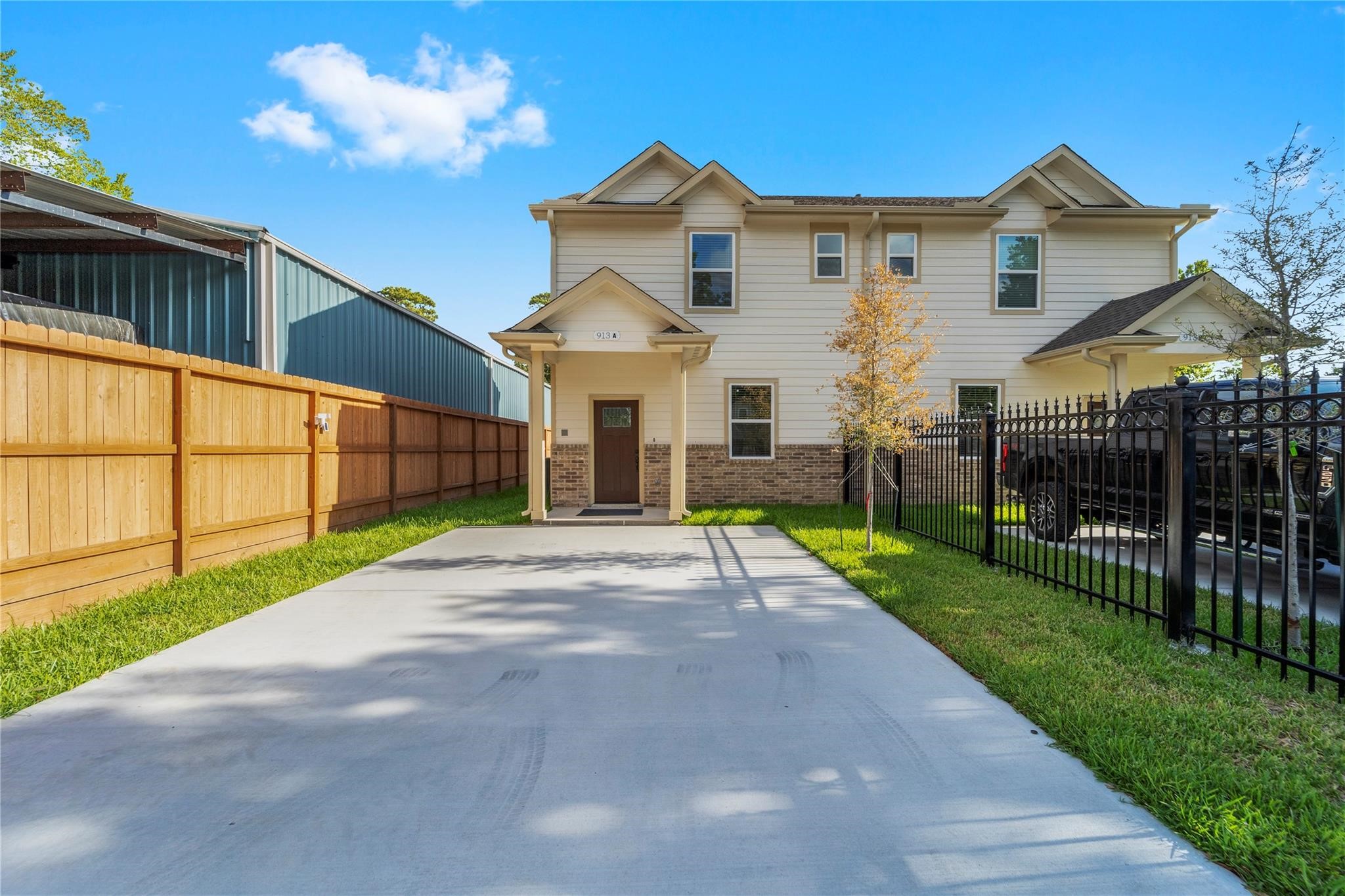913 Turner Drive B Property Photo 1