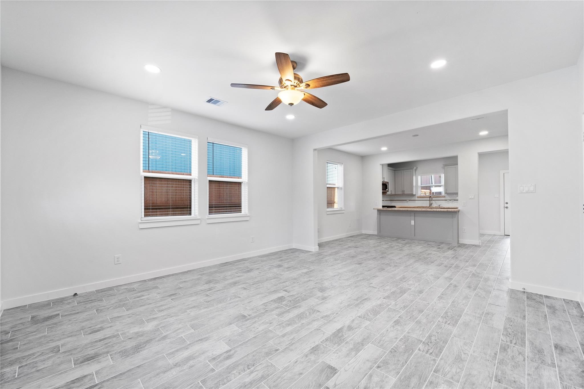 913 Turner Drive B Property Photo 5